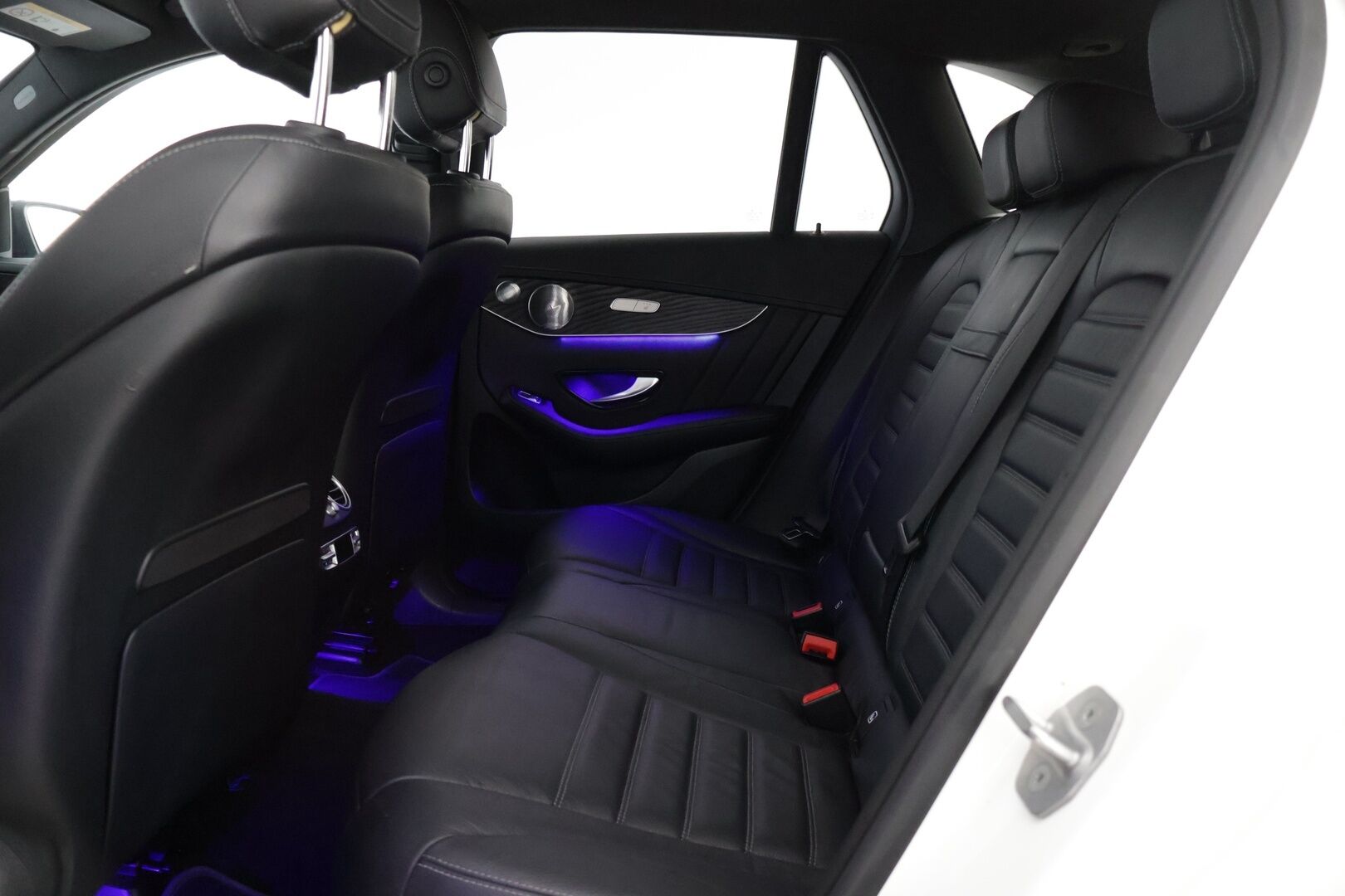 MERCEDES-BENZ GLC 2021 300 e 4MATIC A Business AMG EQ Power - | Hierovat & Ilmastoidut Muistipenkit | Digimittaristo | HUD | 360° | Burmester | Multibeam-LED | KeylessGo | Täyteen Varusteltu | SOH 86,6% | Vetokoukku |