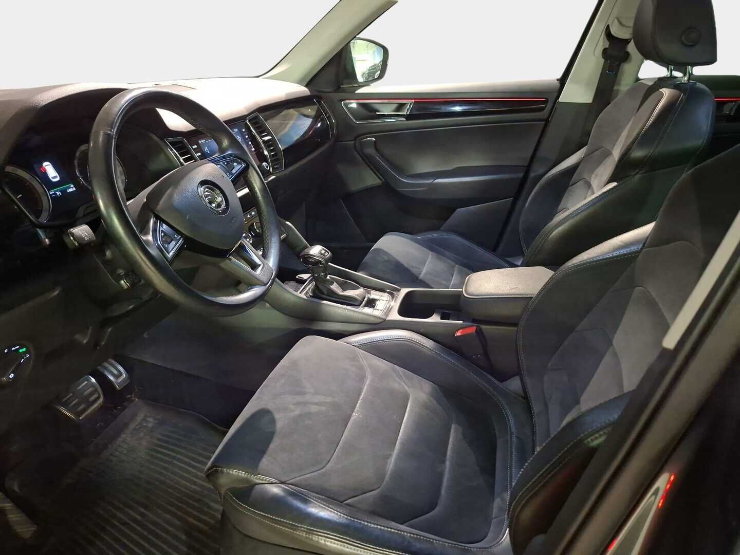 SKODA KODIAQ 2017 2.0TSI 180hv 4x4 DSG Style Businessline - | Adapt. vakkari | P.kamera | S.kKoukku | Webasto | Mirrorlink | Navi | Canton | Kahdet kunnon renkaat aluilla |
