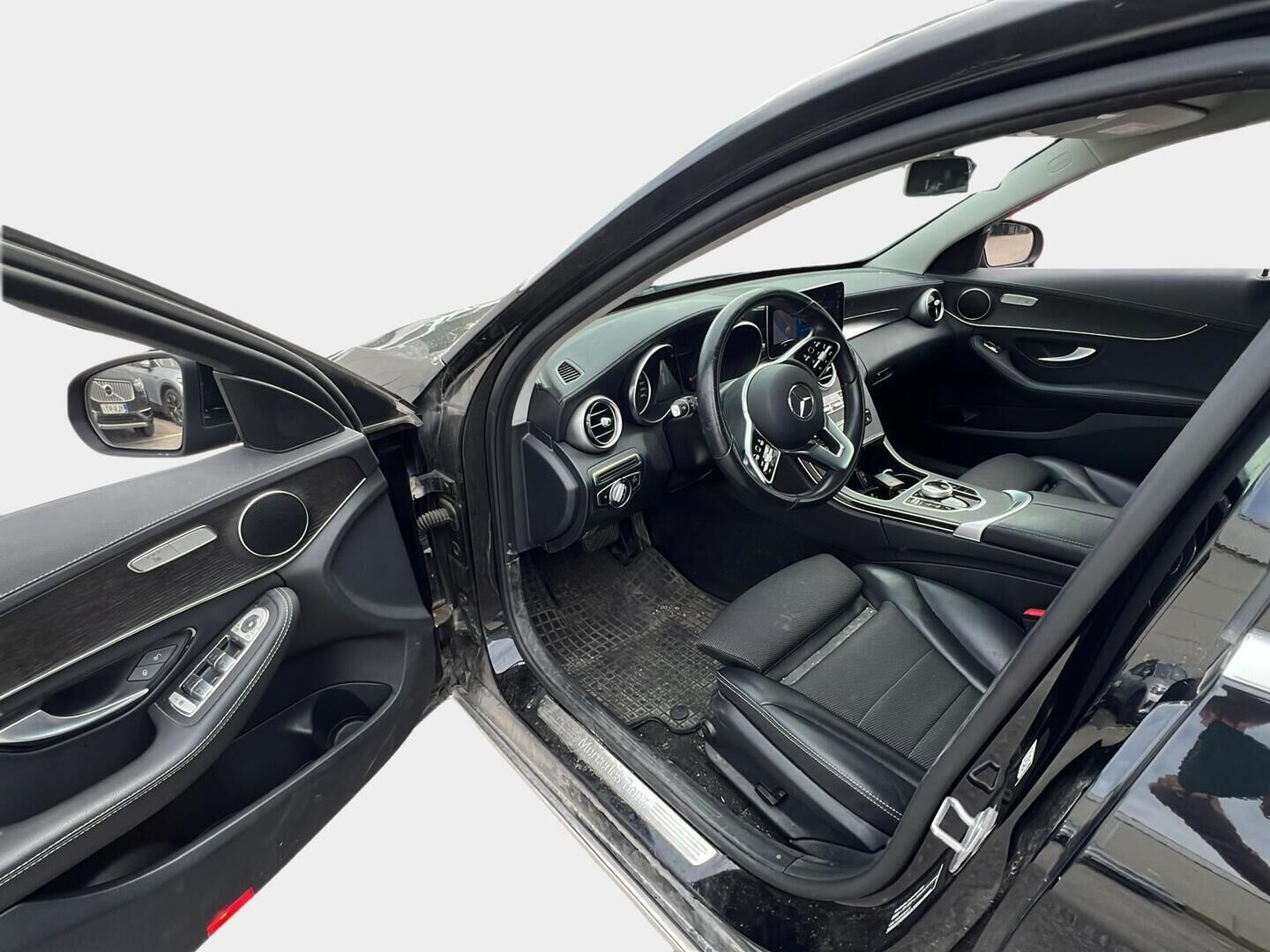 MERCEDES-BENZ C 2020 300 de T A Business Avantgarde Edition EQ Power - Peruutuskamera | LED High Performance | Comand Navi | Vakkari | Apple&Android | SoH 84,4% | | Puolinahka Sporttipenkit!