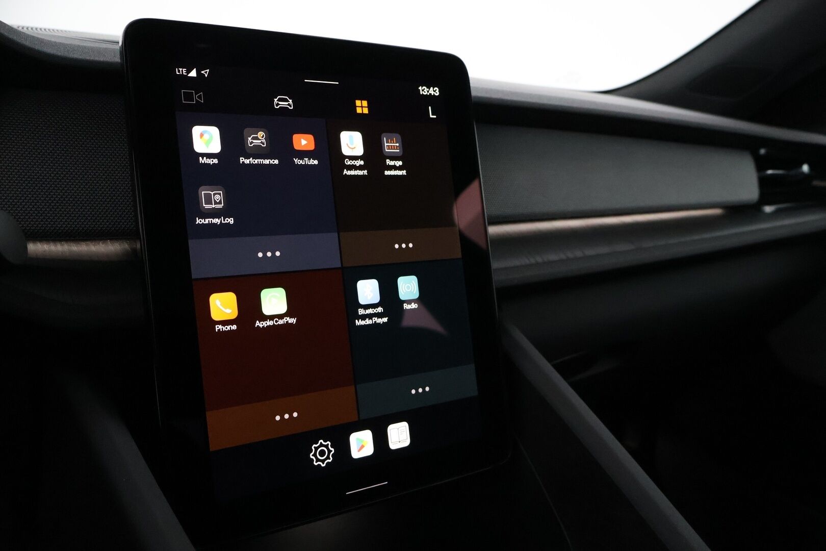 POLESTAR 2 2021 Long Range Launch Edition 300KW | 78kWh *Adapt.Vakkari / Muistipenkki / HarmanKardon / 360° Kamera / Lasikatto / Katveavustin / KeylessGo / Pixel-LED* - 2x Renkaat ja vanteet / Juuri huollettu / Pinnoite /  Ajamattomat kesärenkaat - HULLU BLACKWEEK KORKOTARJOUS 2,49%