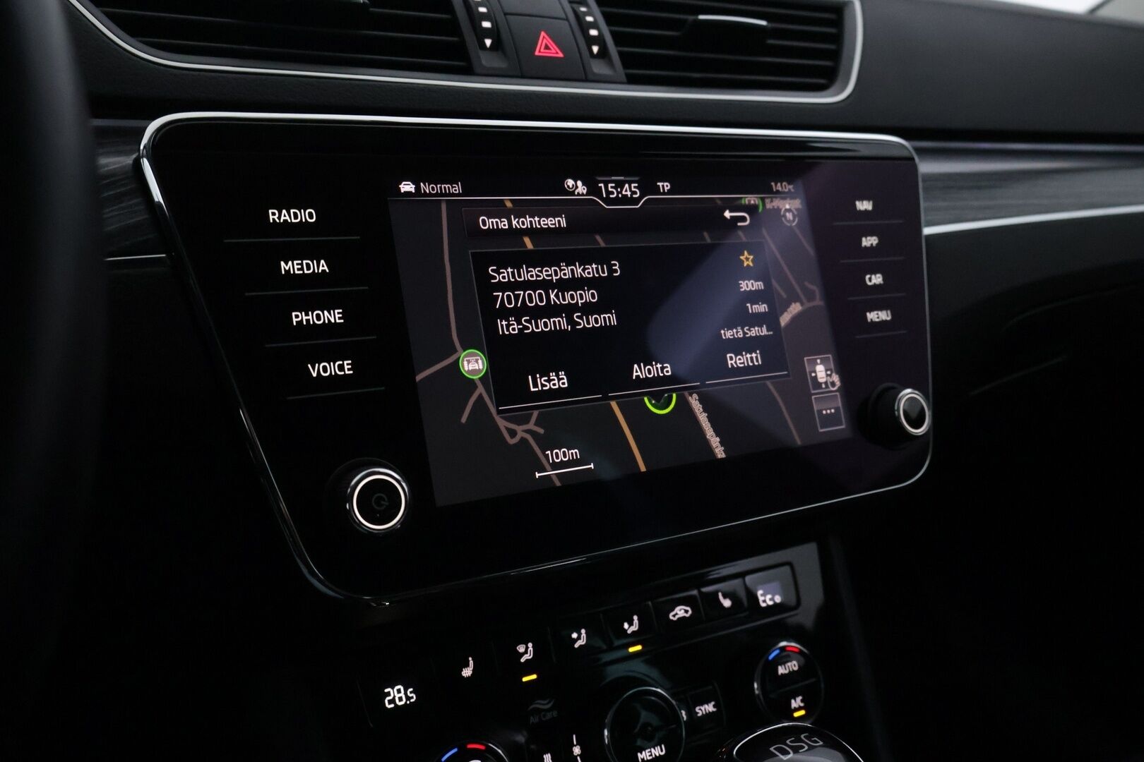 SKODA SUPERB 2021 1,4 TSI PHEV Style iV DSG Aut. * ACC / Webasto / Muistipenkki / Canton / Kaistavahti / KeylessGo / P.Kamera / Koukku * - Uudet kesärenkaat / Upea Metalliväri / Siistikuntoinen!