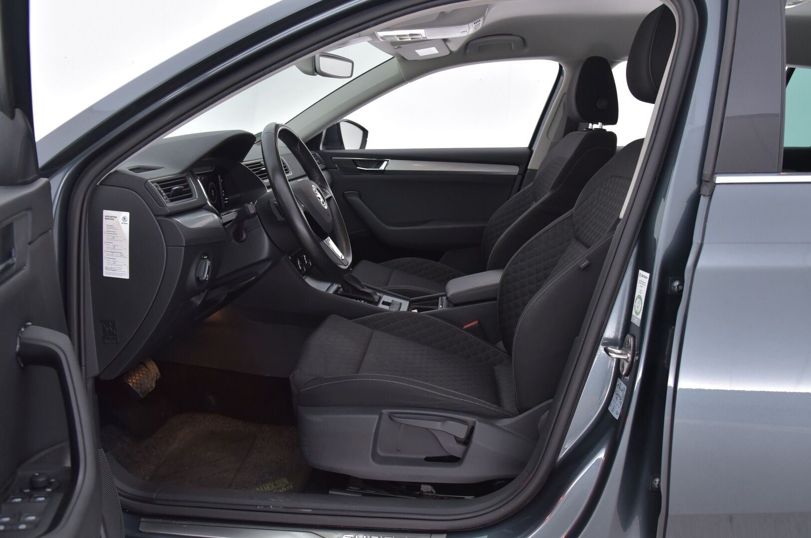 SKODA SUPERB 2020 Combi 1.4 TSI PHEV Ambition iV BusinessLine DSG Aut. * Digimittaristo / Vakkari / Navi / Apple&Android / LED-Valot / Sähköluukku * - SOH 89% / Juuri saapunut / Hyvä huoltohistoria 