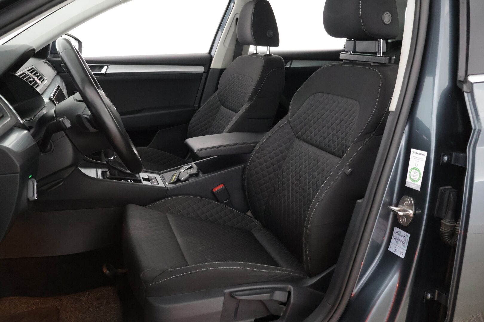 SKODA SUPERB 2020 Combi 1.4 TSI PHEV Ambition iV BusinessLine DSG Aut. - | Digimittaristo | Vakkari | Navi | Apple&Android | LED-Valot | Sähköluukku | SOH 89%
