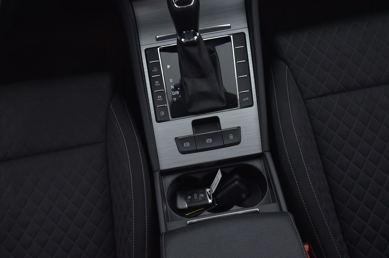 SKODA SUPERB 2020 Combi 1.4 TSI PHEV Ambition iV BusinessLine DSG Aut. * Digimittaristo / Vakkari / Navi / Apple&Android / LED-Valot / Sähköluukku * - SOH 89% / Juuri saapunut / Hyvä huoltohistoria 