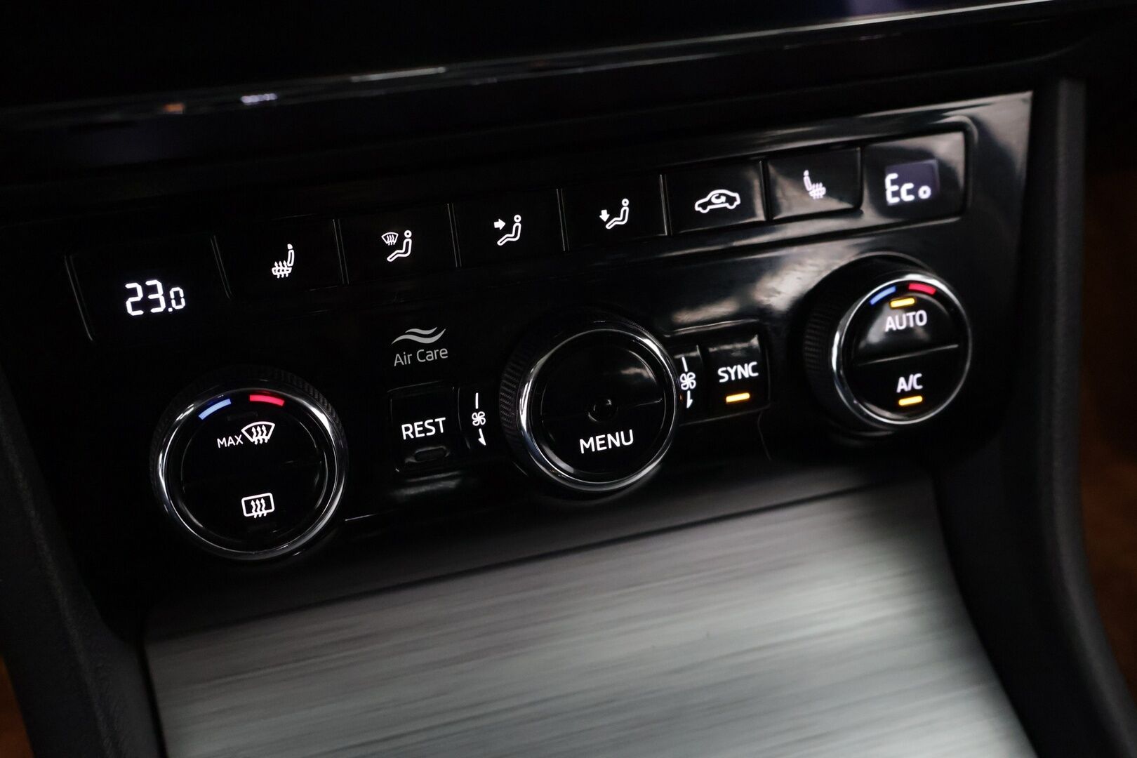 SKODA SUPERB 2020 Combi 1.4 TSI PHEV Ambition iV BusinessLine DSG Aut. - | Digimittaristo | Vakkari | Navi | Apple&Android | LED-Valot | Sähköluukku | SOH 89%