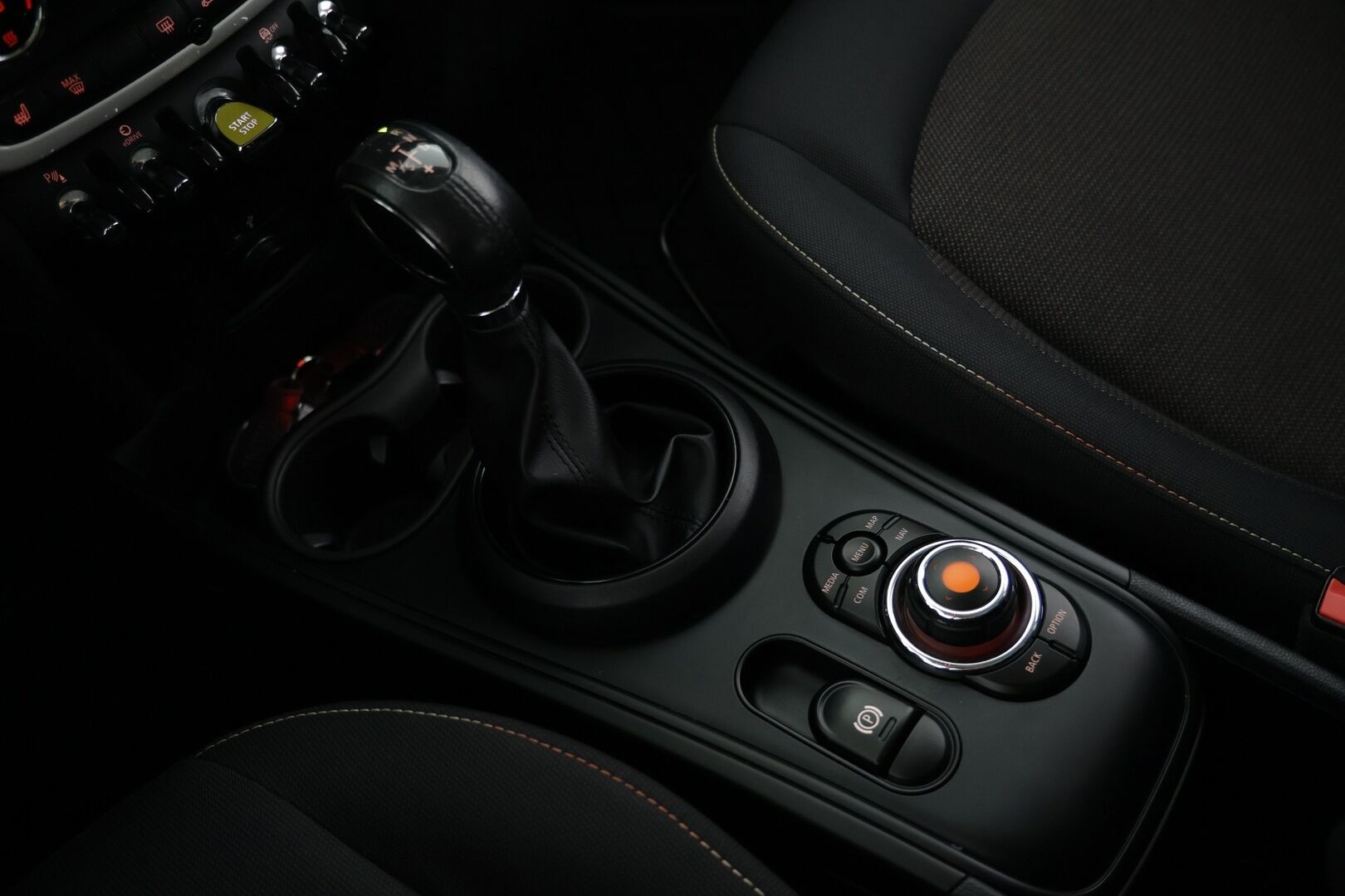 MINI COUNTRYMAN 2018 SE ALL4 Countryman Plug-in Aut | Adapt.vak | Comfort Access | P-kamera | Navigointi