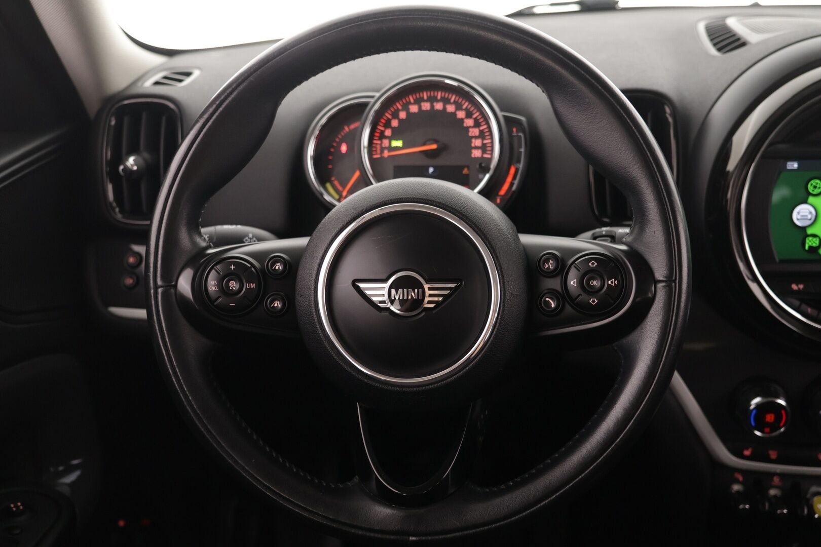 MINI COUNTRYMAN 2018 SE ALL4 Countryman Plug-in Aut | Adapt.vak | Comfort Access | P-kamera | Navigointi