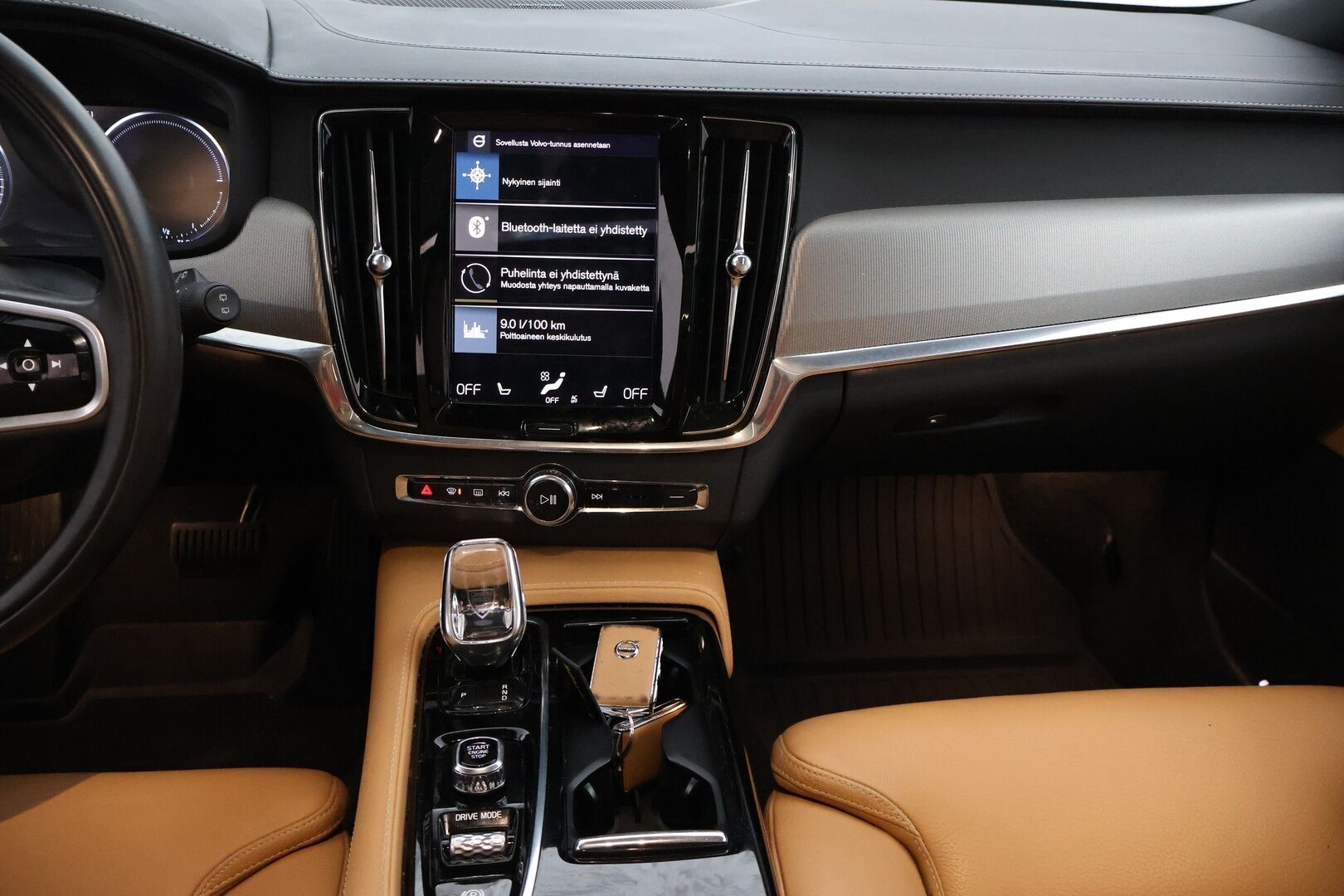 Volvo V90 2020 T8 Recharge AWD Inscription *Adapt.Vakkari / Panorama / H&K / Sporttinahat / Muistipenkki / P.Kamera / Navi / Keyless* - *Lisävalot maskin takana / Näyttävä yksilö / Hyvin pidetty!*