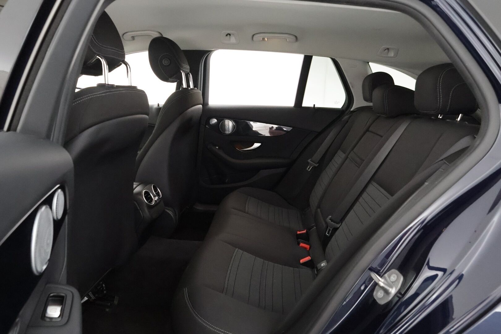 MERCEDES-BENZ C 2020 300 e T Avantgarde EQ Power *ACC / Burmester / Multibeam LED / Vetokoukku / Sporttipenkit / Keyless* - Huokeaan hintaan! / Vetokoukku / Kahdet Mersun vanteet / Mersun huoltohistoria!