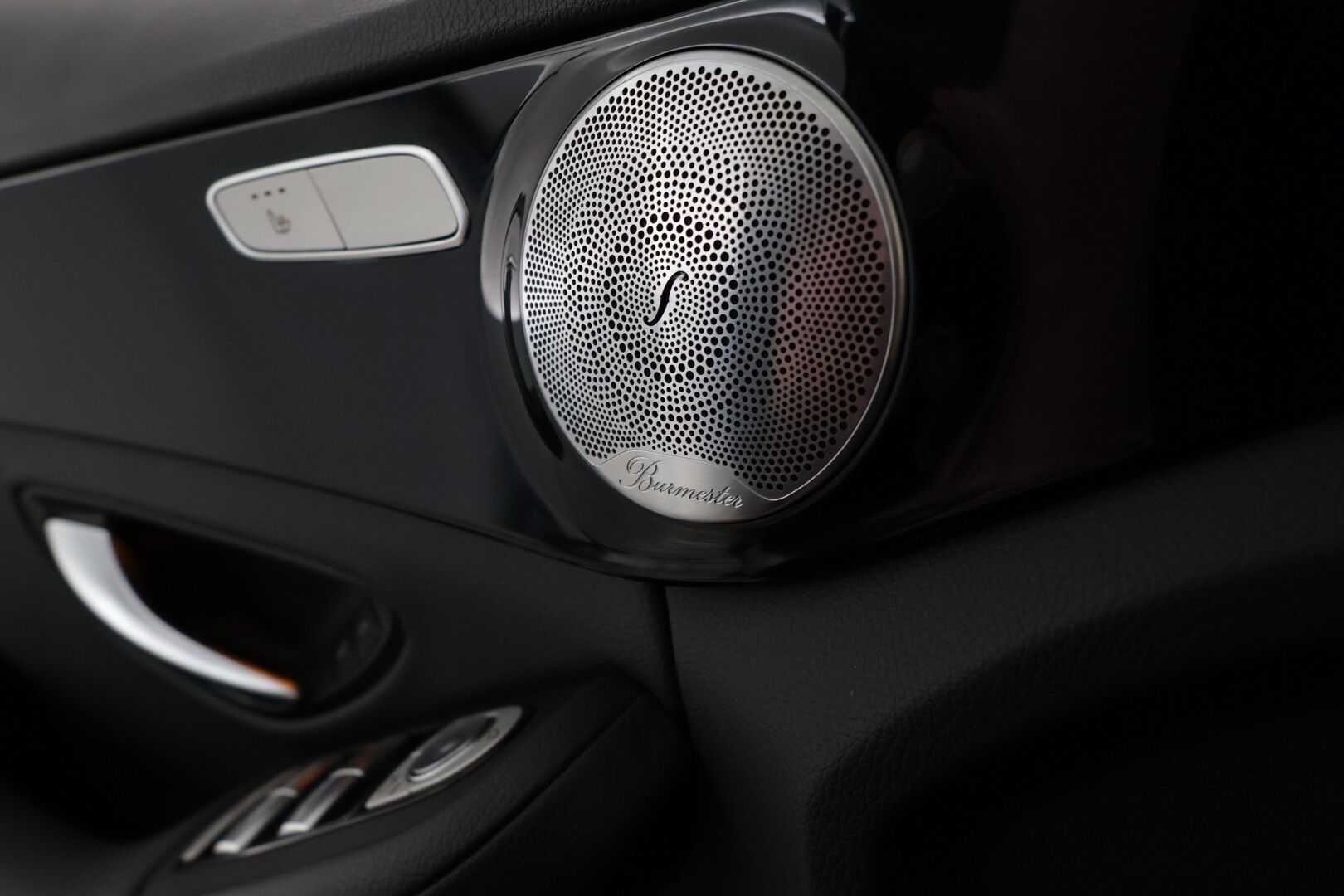 MERCEDES-BENZ C 2020 300 e T Avantgarde EQ Power *ACC / Burmester / Multibeam LED / Vetokoukku / Sporttipenkit / Keyless* - Huokeaan hintaan! / Vetokoukku / Kahdet Mersun vanteet / Mersun huoltohistoria!