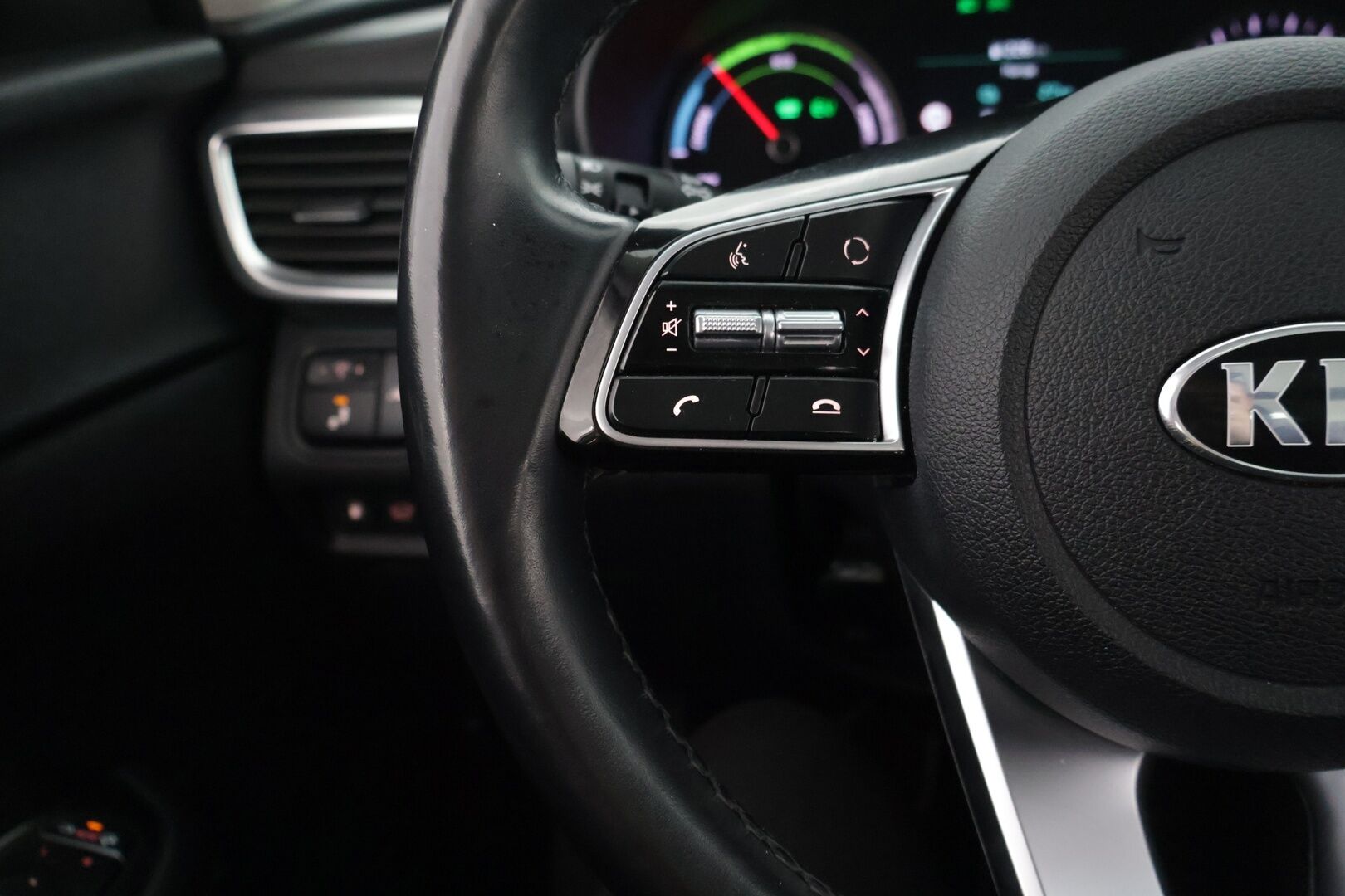 Kia Optima 2020 2,0 GDI PHEV Business Premium SW A/T - *Huippuvarusteet / Ilmastoidut Penkit / Panorama / ACC / Kaistavahti*