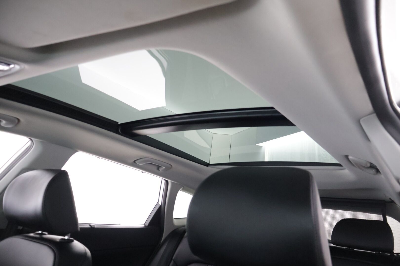 Kia Optima 2020 2,0 GDI PHEV Business Premium SW A/T - *Huippuvarusteet / Ilmastoidut Penkit / Panorama / ACC / Kaistavahti*