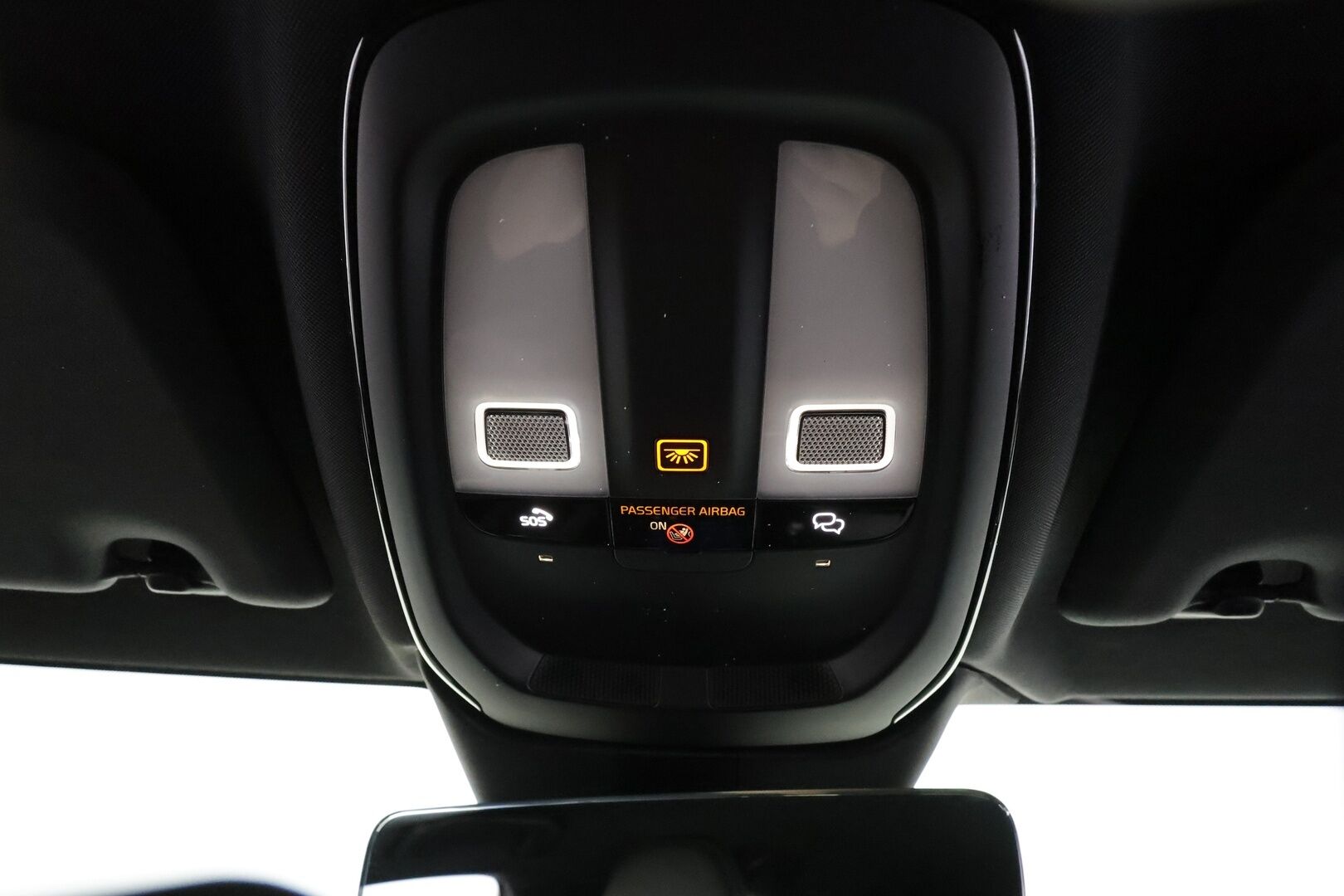 Volvo V60 2024 T8 AWD Long Range High Performance Plus Dark aut. - | ACC | Sporttipenkit muistilla | Puolinahat | Full-LED Active | P.kamera | BLIS | Pilot Assist | Keyless | Lämm. ratti | 1-om suomiauto | 2x renkaat aluin | 
