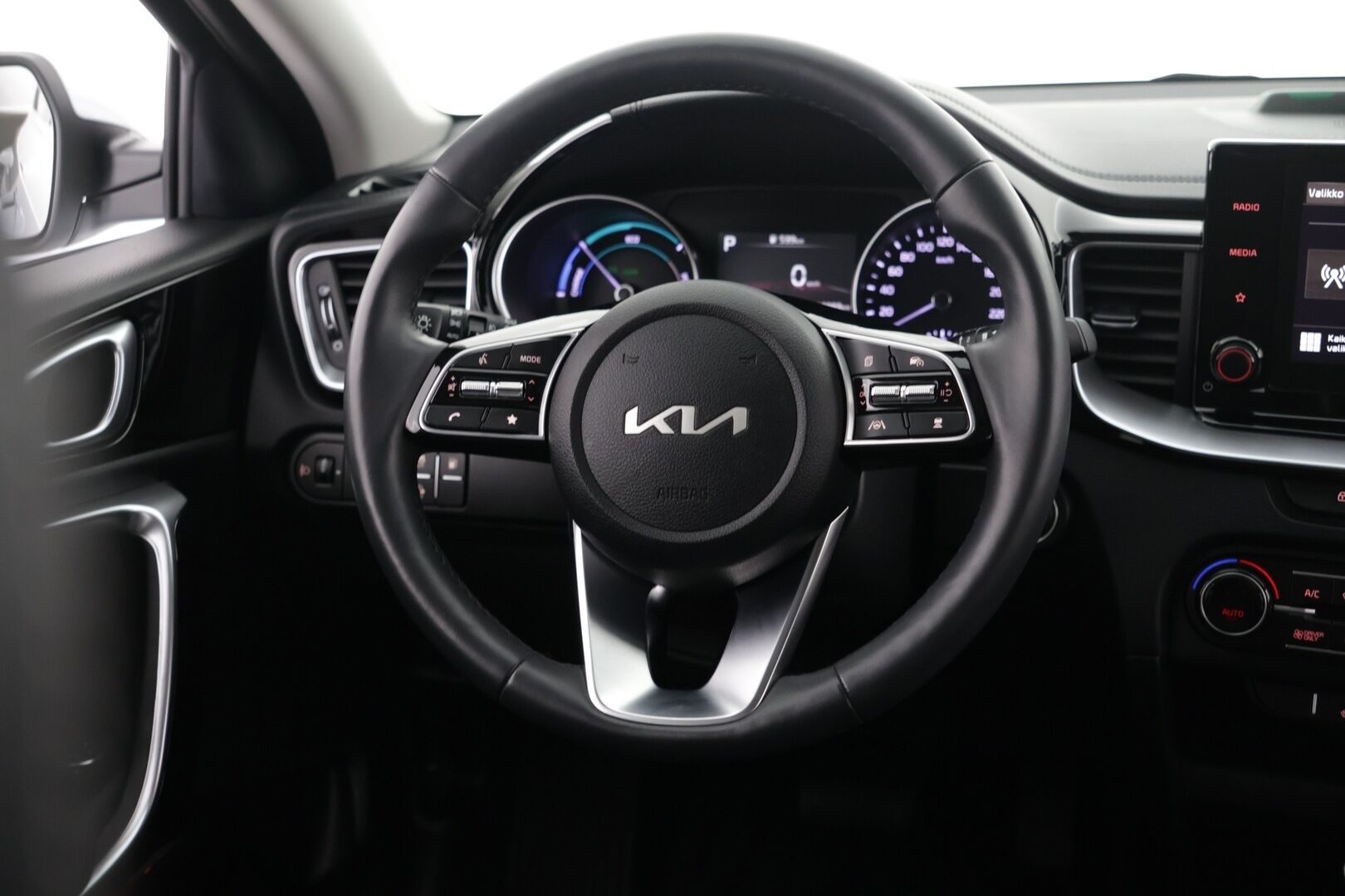 Kia Ceed 2025 1,6 GDI Plug-In Hybrid EX SW DCT - | Kessy | P-Kamera | ACC | 1-Om Suomi-Auto |