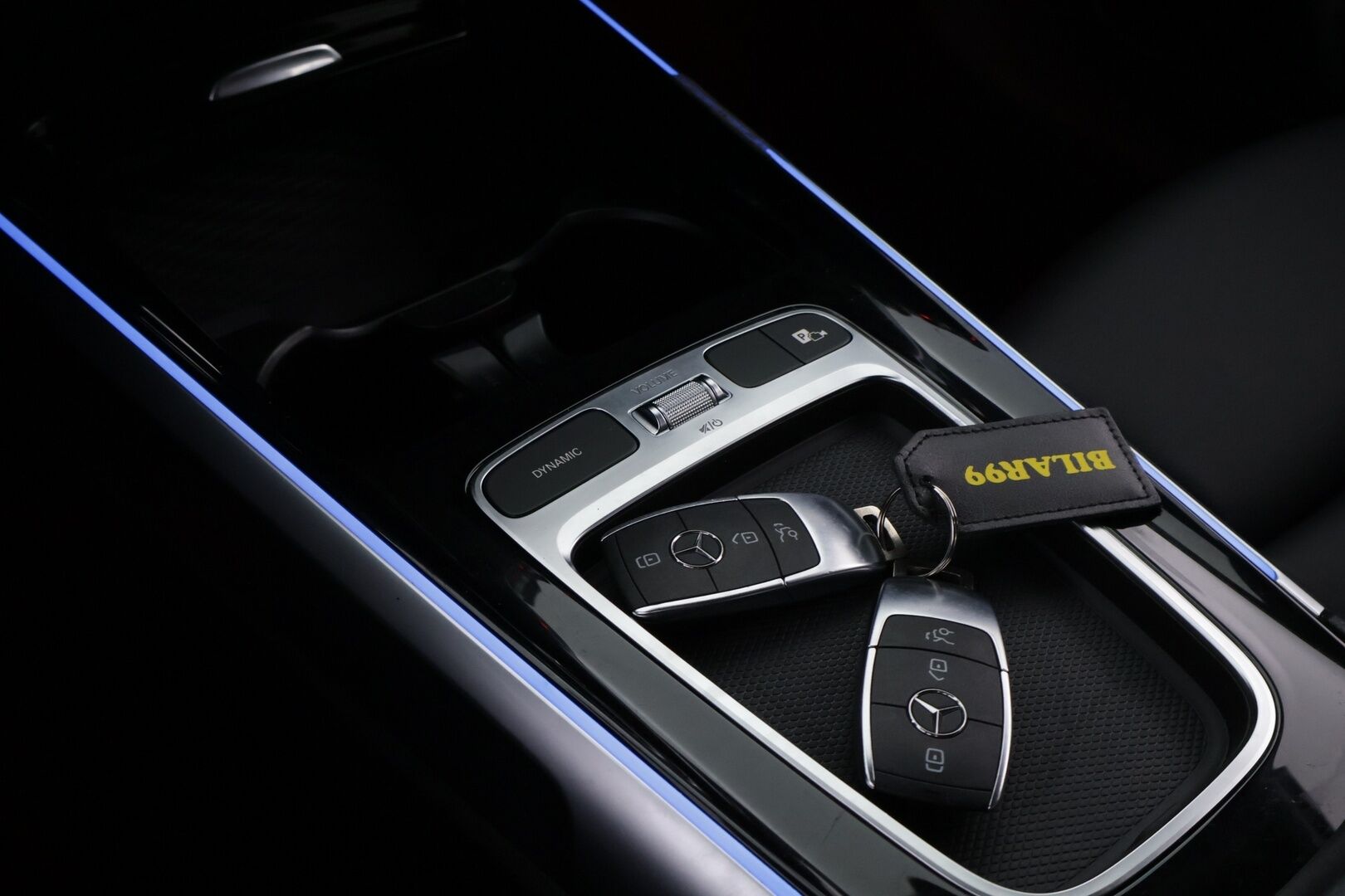 Mercedes-Benz EQB 2024 250+ - Suomiauto | DTR+Q | Nahkasisusta | Peruutuskamera | Sporttipenkit muistilla | Midline Sound | LED High Performance