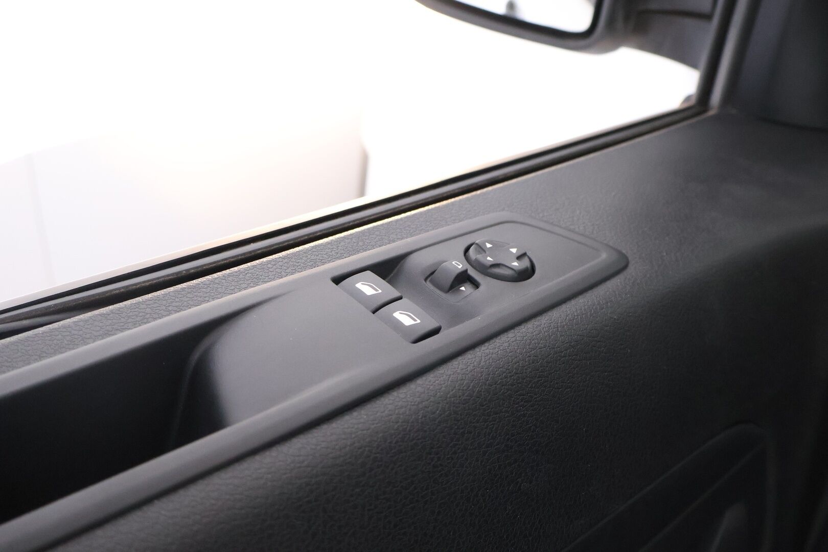 Toyota Proace 2024 2.0D L2 145 Base automaatti 4-ovinen - 3,99 % KORKOTARJOUS TÄHÄN AUTOON - ALV / Webasto / Vetokoukku / Vakkari / Peruutustutka / Bluetooth / Vaihtoehto uudelle!
