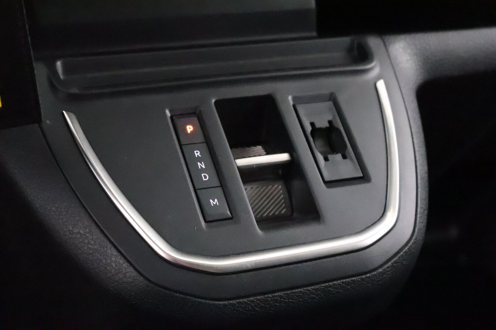 Toyota Proace 2024 2.0D L2 145 Base automaatti 4-ovinen - 3,99 % KORKOTARJOUS TÄHÄN AUTOON - ALV / Webasto / Vetokoukku / Vakkari / Peruutustutka / Bluetooth / Vaihtoehto uudelle!