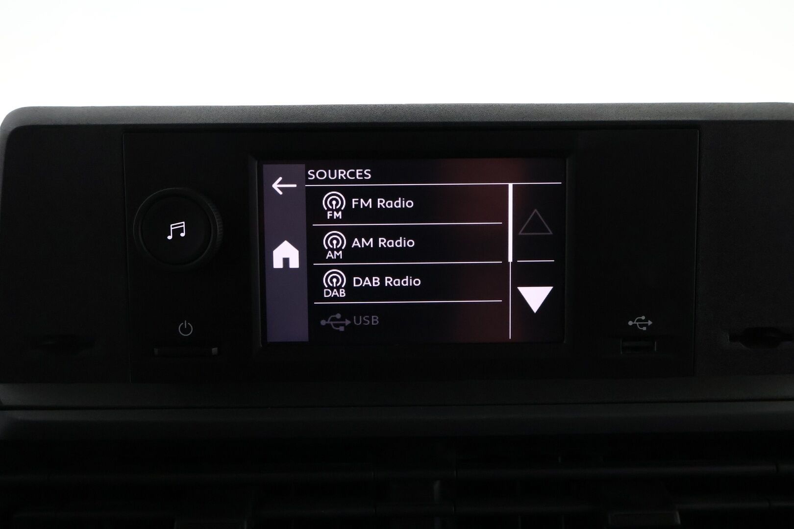 Toyota Proace 2024 2.0D L2 145 Base automaatti 4-ovinen - 3,99 % KORKOTARJOUS TÄHÄN AUTOON - ALV / Webasto / Vetokoukku / Vakkari / Peruutustutka / Bluetooth / Vaihtoehto uudelle!
