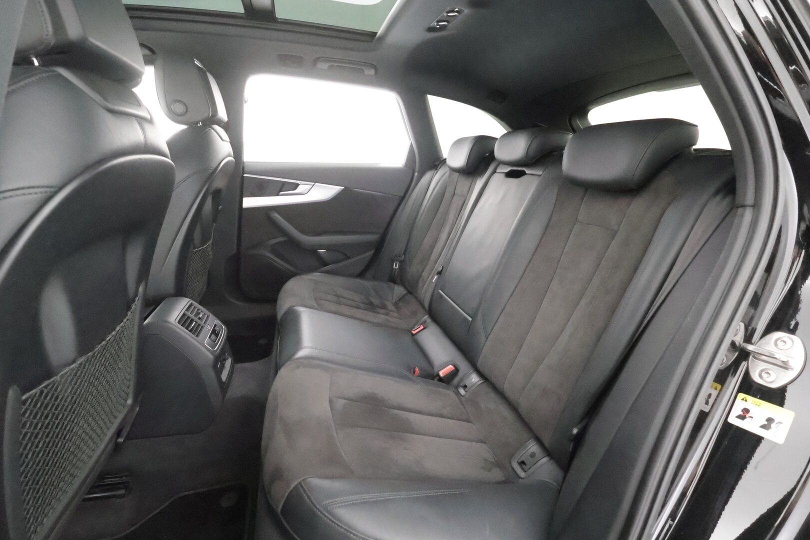 Audi A4 allroad quattro 2018 Business Comfort Edition 2,0 TFSI 185 kW quattro S tronic - | ACC | Webasto | Panorama | Koukku | Matrix-LED | P.Kamera | Navi | Keyless | Digimittari | Kaistavahti | Ratinlämmitin | Ambient | Sähköluukku | Sporttipenkit | Huippuvarusteet | 