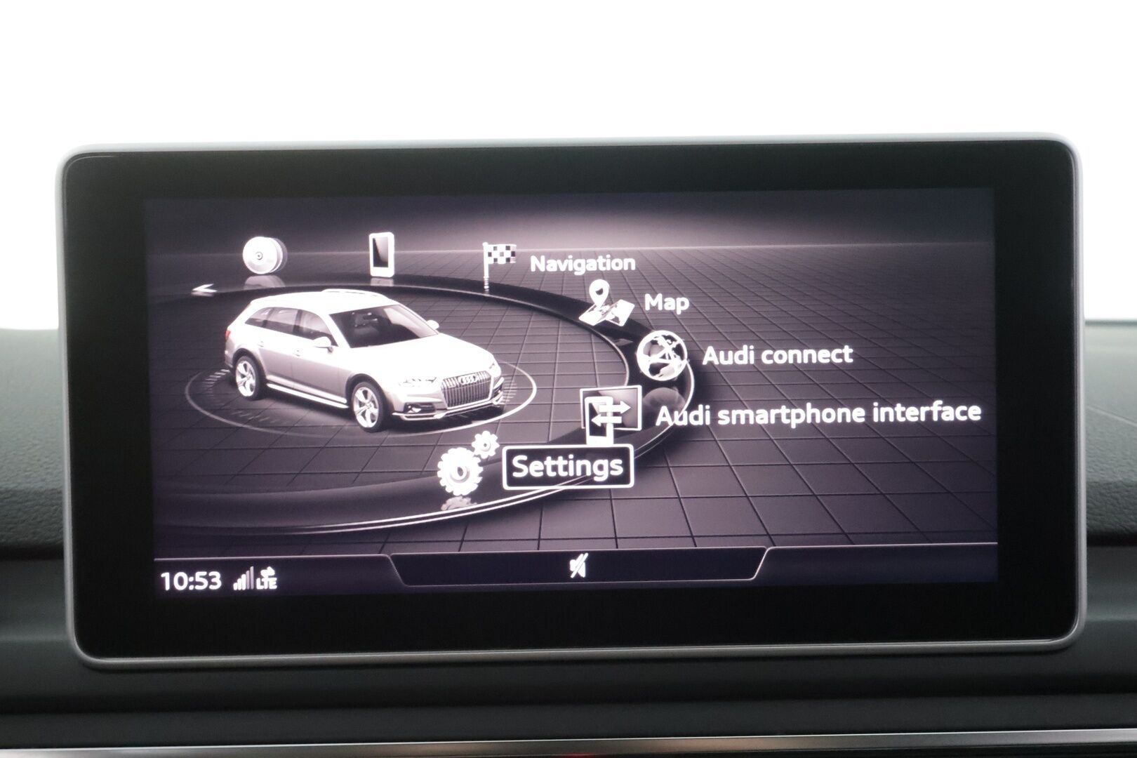 Audi A4 allroad quattro 2018 Business Comfort Edition 2,0 TFSI 185 kW quattro S tronic - | ACC | Webasto | Panorama | Koukku | Matrix-LED | P.Kamera | Navi | Keyless | Digimittari | Kaistavahti | Ratinlämmitin | Ambient | Sähköluukku | Sporttipenkit | Huippuvarusteet | 