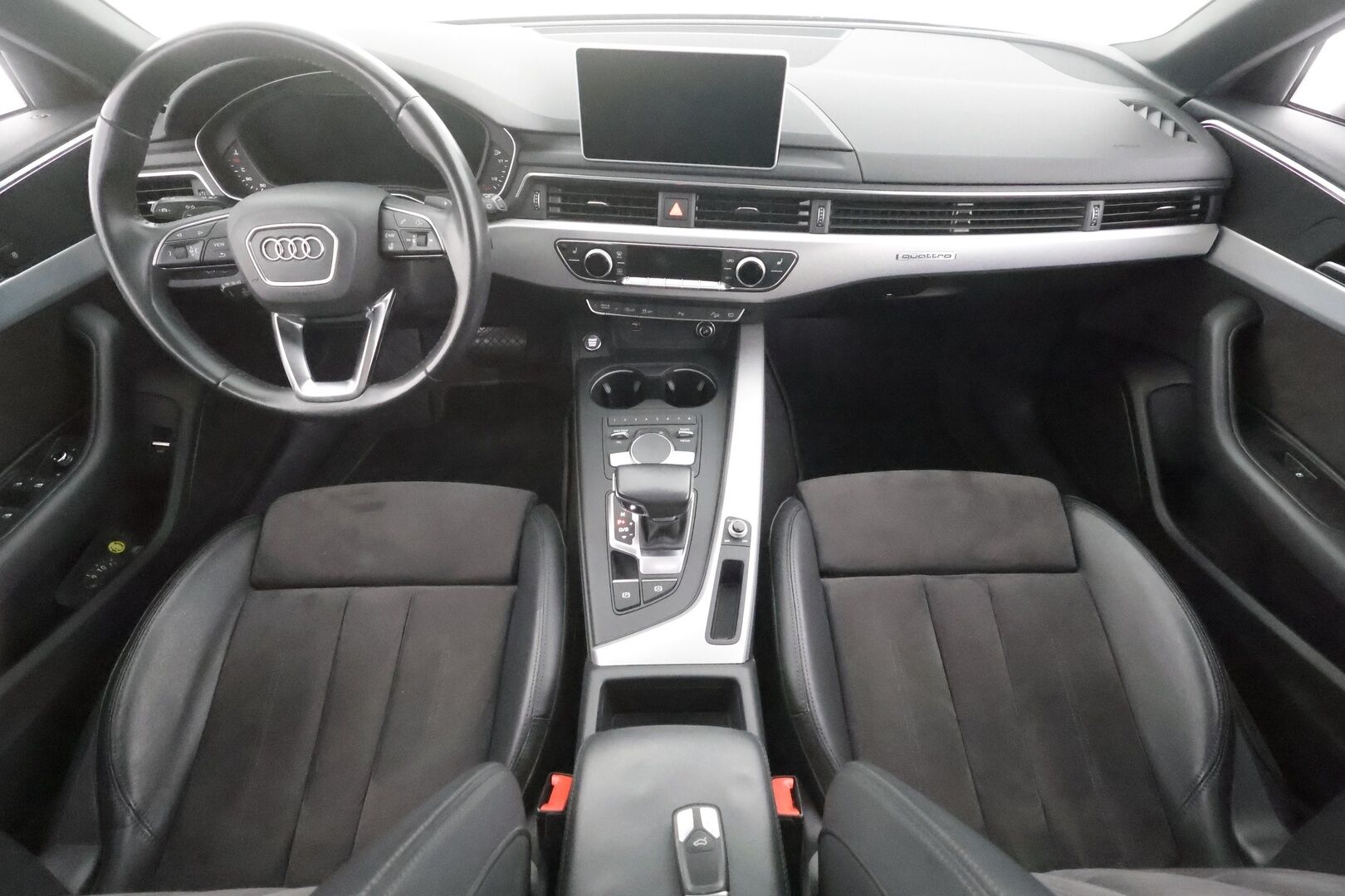 Audi A4 allroad quattro 2018 Business Comfort Edition 2,0 TFSI 185 kW quattro S tronic - | ACC | Webasto | Panorama | Koukku | Matrix-LED | P.Kamera | Navi | Keyless | Digimittari | Kaistavahti | Ratinlämmitin | Ambient | Sähköluukku | Sporttipenkit | Huippuvarusteet | 
