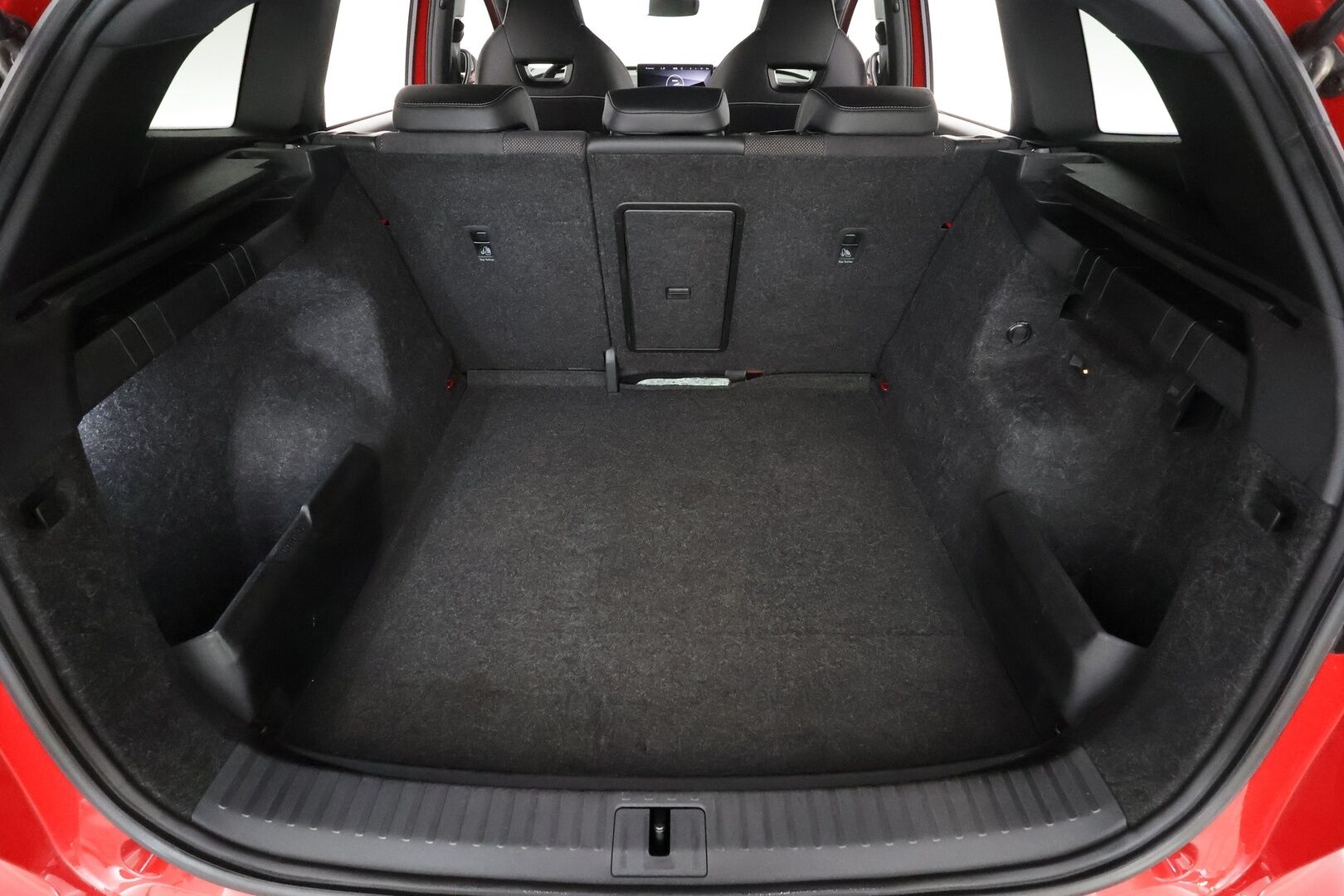 Skoda Enyaq 2021 80 SportLine iV * ILP / Koukku / ACC / Matrix-LED / 360° / Navi / Kaistavahti / Digimittaristo / Keyless * - HULLU BLACKWEEK 2,49% KORKOTARJOUS - Akku kuntotarkastettu / Kahdet renkaat