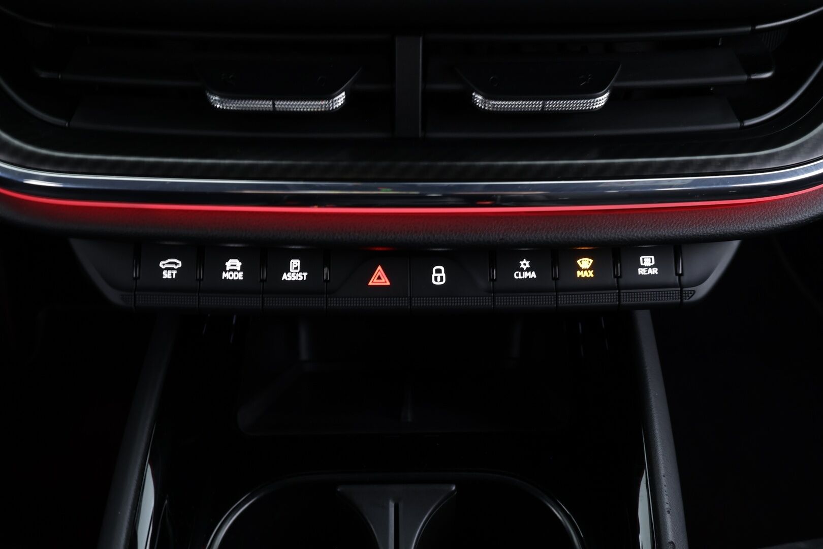 Skoda Enyaq 2021 80 SportLine iV * ILP / Koukku / ACC / Matrix-LED / 360° / Navi / Kaistavahti / Digimittaristo / Keyless * - Akku kuntotarkastettu / Kahdet renkaat