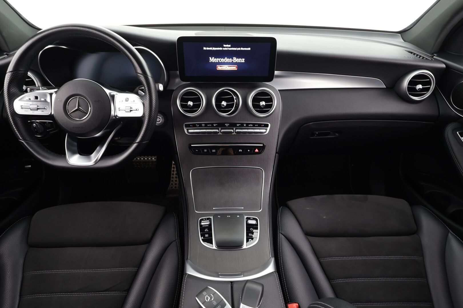 Mercedes-Benz GLC 2021 300 de 4MATIC AMG EQ Power * Distronic / LED-High Performance / P.kamera / Sportpenkit / Navi / Kaistavahti * - Akku kuntotarkastettu SoH 89% / Kahdet renkaat - Osta nyt, maksa vasta ensi vuonna