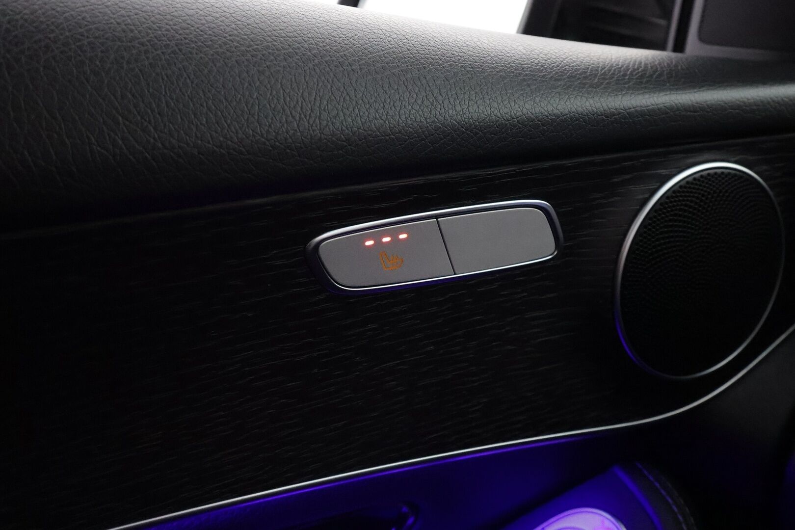 Mercedes-Benz GLC 2021 300 de 4MATIC AMG EQ Power * Distronic / LED-High Performance / P.kamera / Sportpenkit / Navi / Kaistavahti * - Akku kuntotarkastettu SoH 89% / Kahdet renkaat - Osta nyt, maksa vasta ensi vuonna