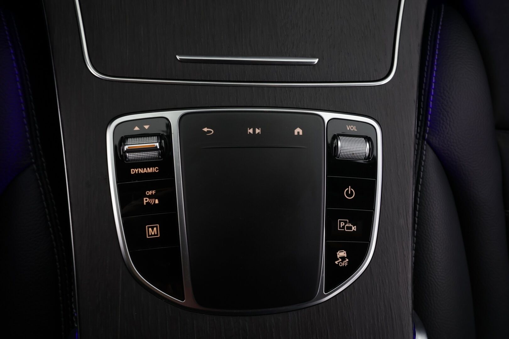 Mercedes-Benz GLC 2021 300 de 4MATIC AMG EQ Power * Distronic / LED-High Performance / P.kamera / Sportpenkit / Navi / Kaistavahti * - Akku kuntotarkastettu SoH 89% / Kahdet renkaat - Osta nyt, maksa vasta ensi vuonna