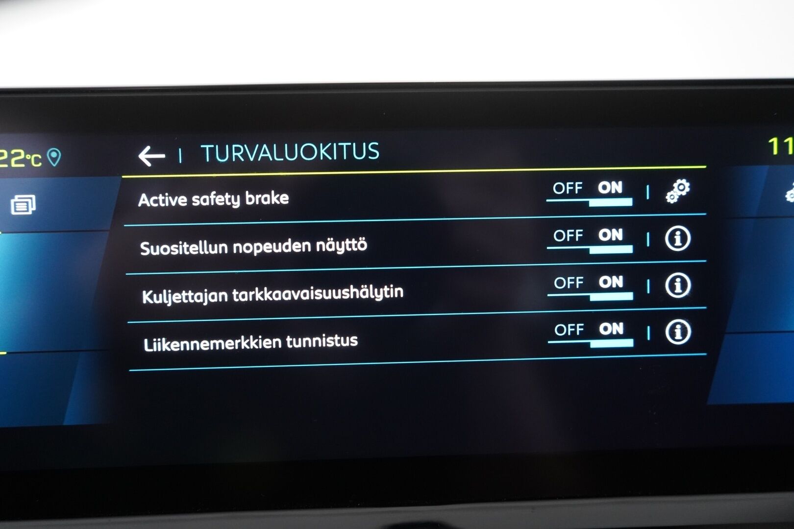 PEUGEOT 3008 2021 Hybrid4 300hv AWD EAT8-aut. - 3,99 % KORKOTARJOUS TÄHÄN AUTOON - 31.5. ASTI! - Katso hinta! / Facelift / Sporttipenkit / Koukku / Peruutuskamera / KeylessGo / Navi