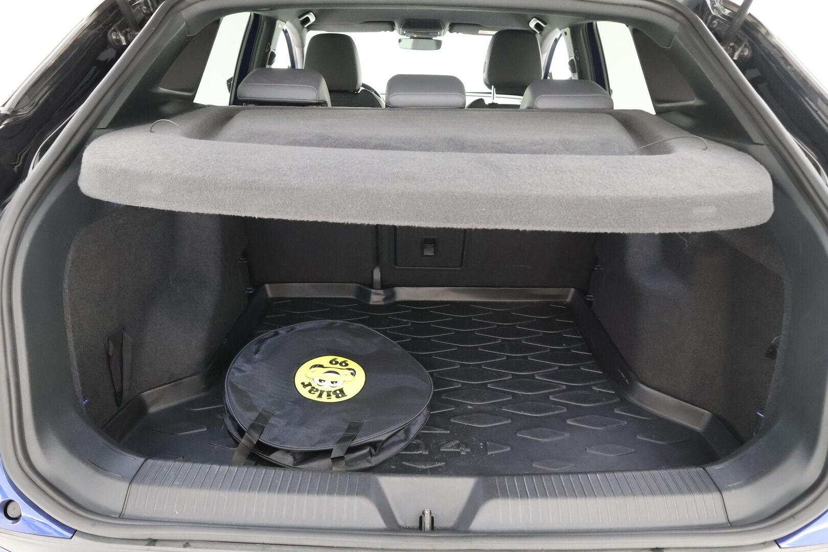 VOLKSWAGEN ID.4 2021 Pro Performance 1ST 150 kW, akku 77 kWh - | ACC | Koukku | P-Kamera | Navi | ILP | Ennakkomyynnissä! |