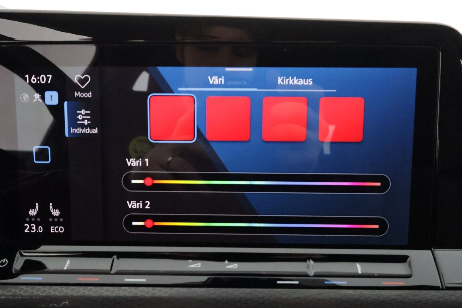 Volkswagen Golf 2021 GTE 180 kW (PHEV) DSG * ACC / LED / P.Kamera / Digimittaristo / Navi / Kaistavahti / Keyless * - 2x Latauskaapelit / Kahdet renkaat - HULLU BLACKWEEK KORKOTARJOUS 2,49%