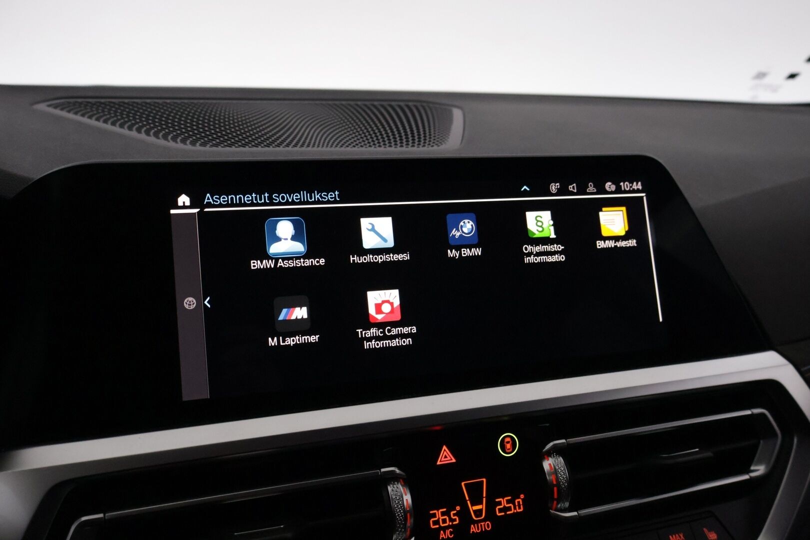 BMW 330 2021 G21 Touring 330e xDrive Business Sport *P-Kamera / Digimittari / Vakkari / Premium Audio / S.lisälämmitin / Sporttipenkit / Navi / S.Luukku* - *Kahdet asialliset renkaat ja vanteet / Asiallisesti huollettu!* - HULLUT AVAJAISHULINAT KORKOTARJOUS 3,29 %