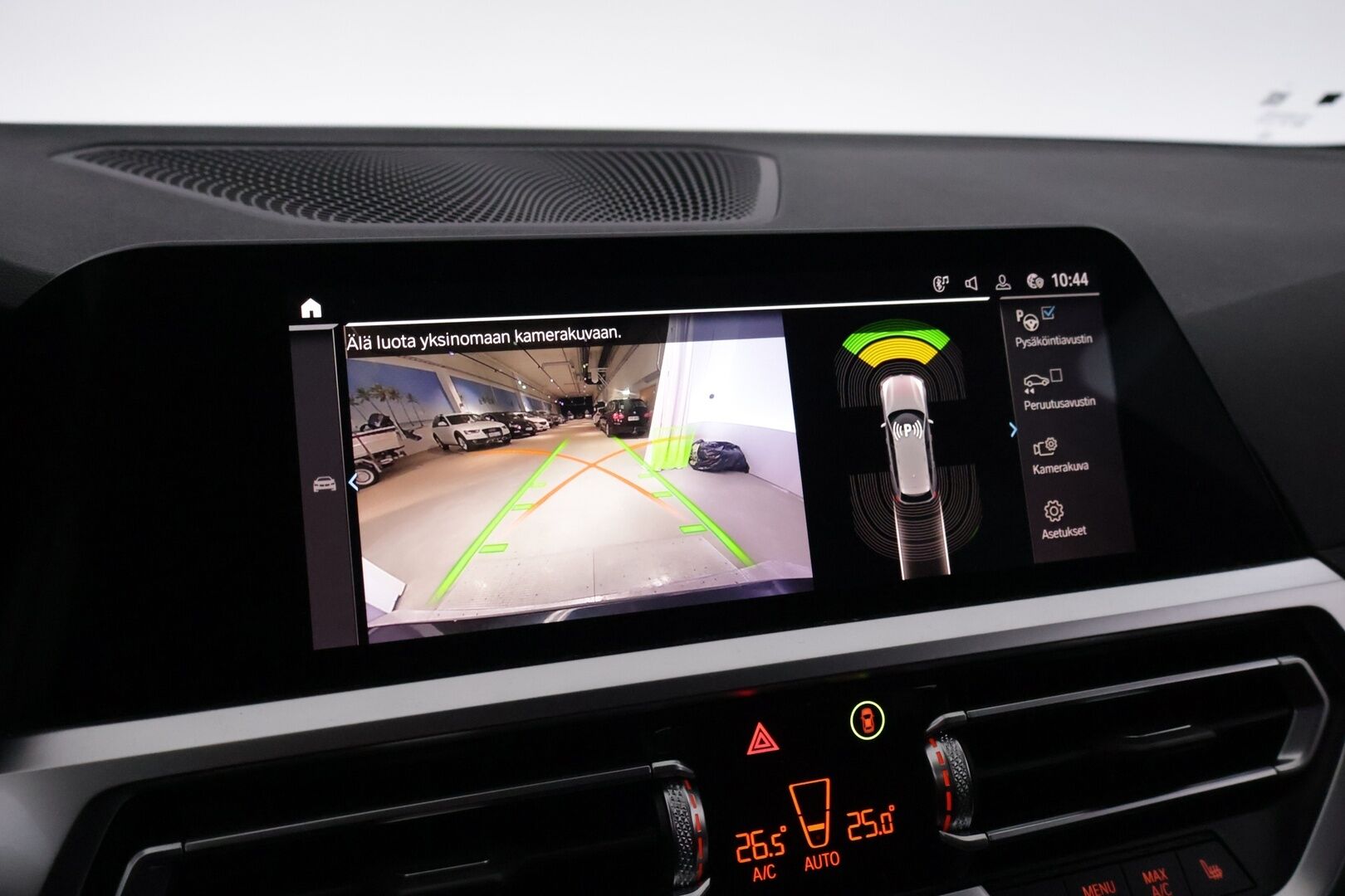 BMW 330 2021 G21 Touring 330e xDrive Business Sport *P-Kamera / Digimittari / Vakkari / Premium Audio / S.lisälämmitin / Sporttipenkit / Navi / S.Luukku* - *Kahdet asialliset renkaat ja vanteet / Asiallisesti huollettu!* - HULLUT AVAJAISHULINAT KORKOTARJOUS 3,29 %