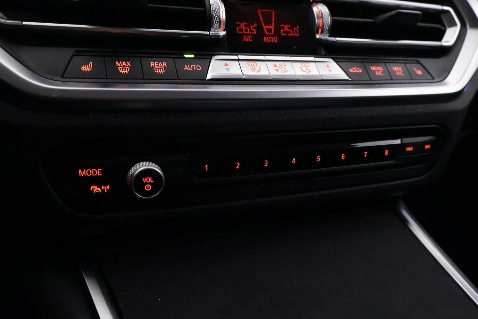 BMW 330 2021 G21 Touring 330e xDrive Business Sport *P-Kamera / Digimittari / Vakkari / Premium Audio / S.lisälämmitin / Sporttipenkit / Navi / S.Luukku* - *Kahdet asialliset renkaat ja vanteet / Asiallisesti huollettu!* - HULLUT AVAJAISHULINAT KORKOTARJOUS 3,29 %