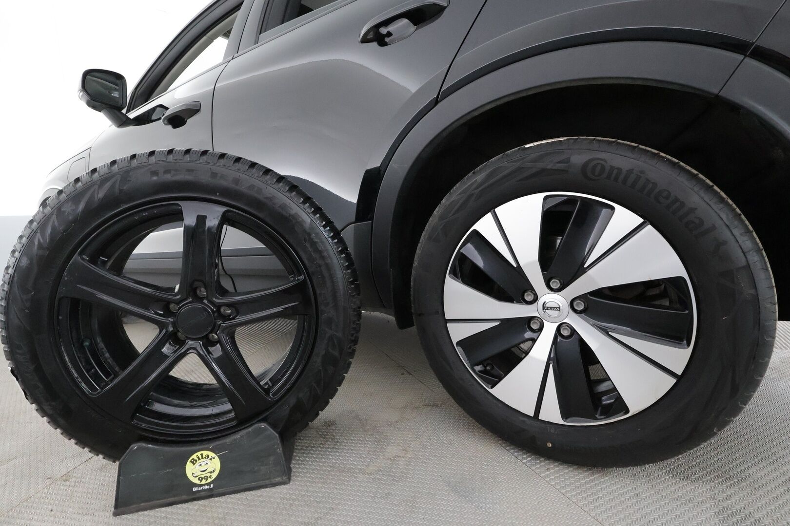 Volvo XC40 2021 T4 TwE Inscription Expression aut R-Design - Lisälämmitin | ACC | 360-Kamera | Adapt.LED | BLIS | Navi | Sporttipenkit | Apple&Android!