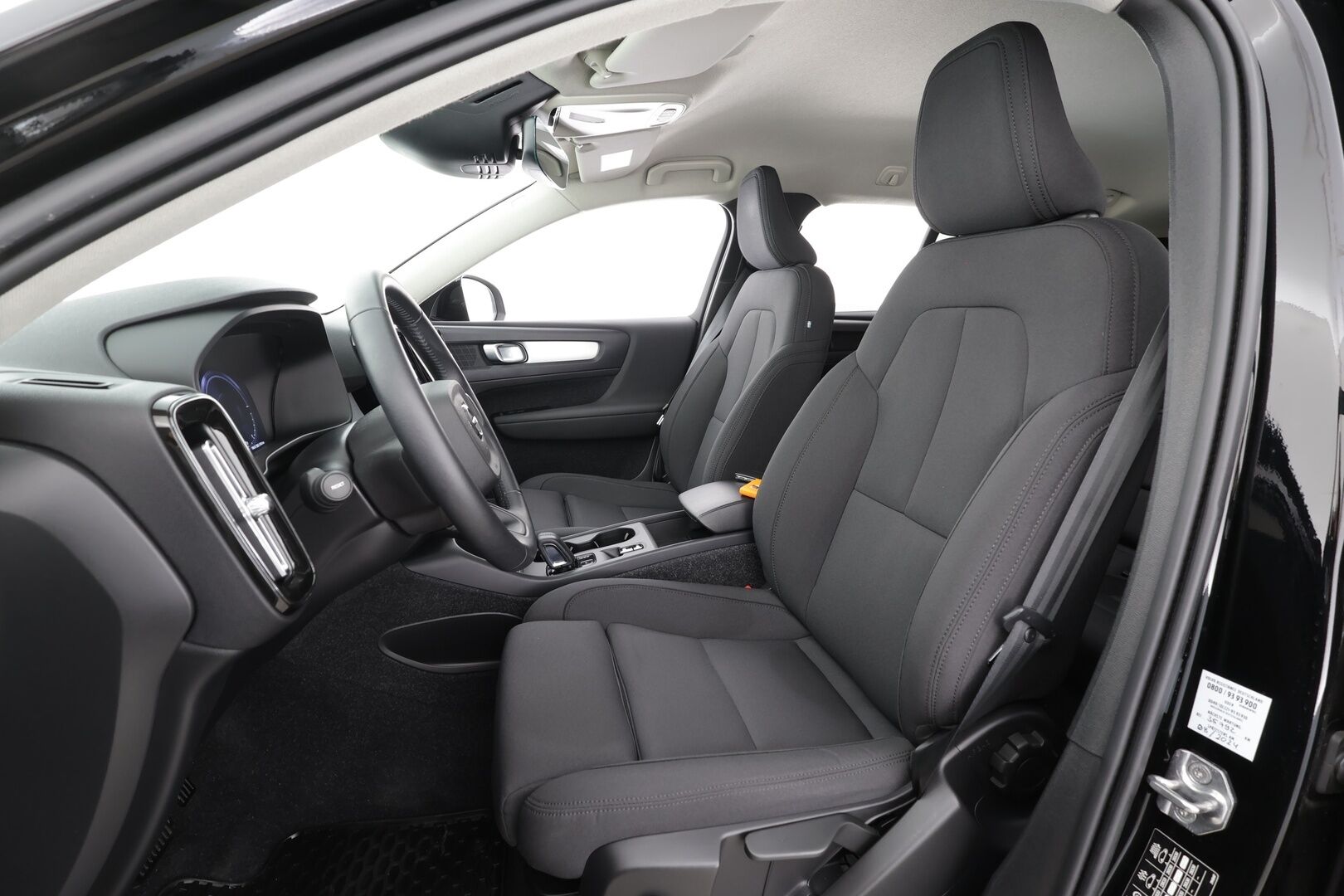 Volvo XC40 2021 T4 TwE Inscription Expression aut R-Design - Lisälämmitin | ACC | 360-Kamera | Adapt.LED | BLIS | Navi | Sporttipenkit | Apple&Android!