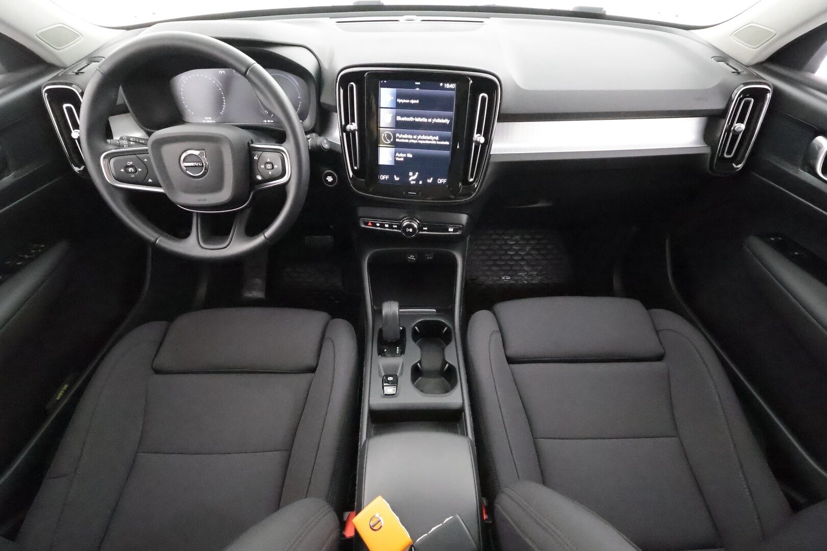 Volvo XC40 2021 T4 TwE Inscription Expression aut R-Design - Lisälämmitin | ACC | 360-Kamera | Adapt.LED | BLIS | Navi | Sporttipenkit | Apple&Android!