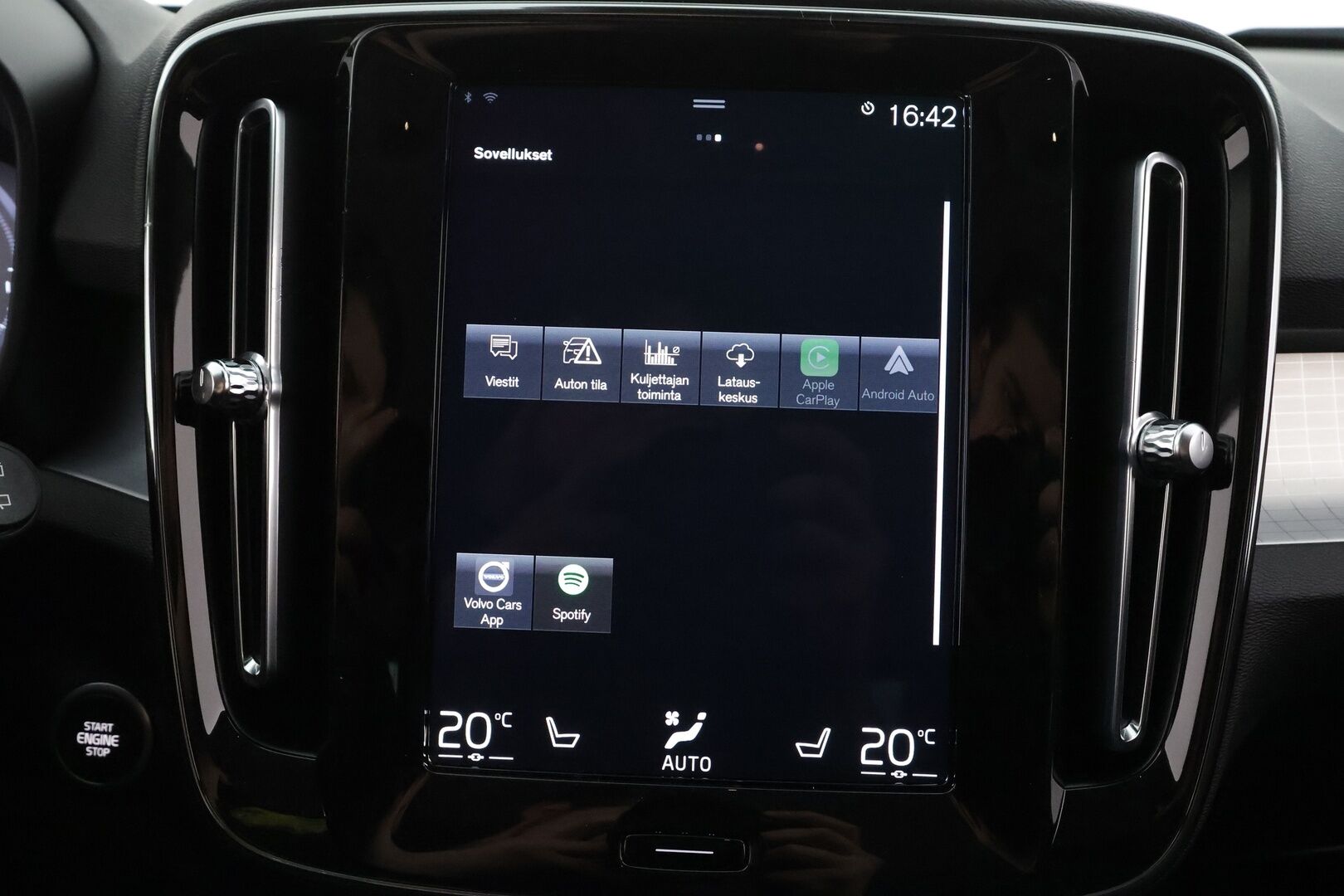 Volvo XC40 2021 T4 TwE Inscription Expression aut R-Design - Lisälämmitin | ACC | 360-Kamera | Adapt.LED | BLIS | Navi | Sporttipenkit | Apple&Android!