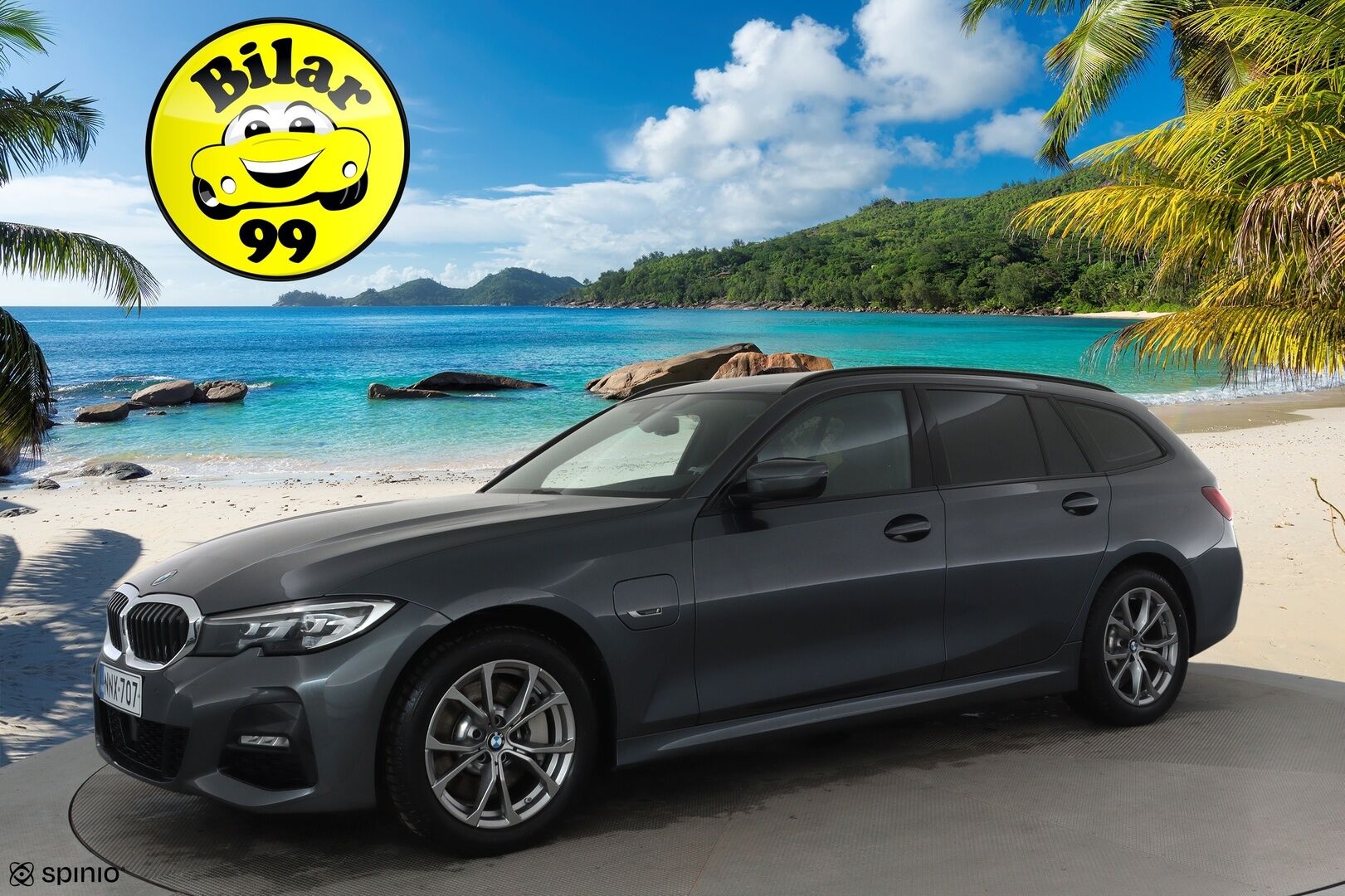 BMW 330 2022 G21 Touring 330e xDrive A Charged Edition M Sport *ACC / P.tutkat / LED / Navi / Sporttipenkit* - 3,99 % KORKOTARJOUS TÄHÄN AUTOON 28.9. ASTI! - Kahdet renkaat aluvanteilla