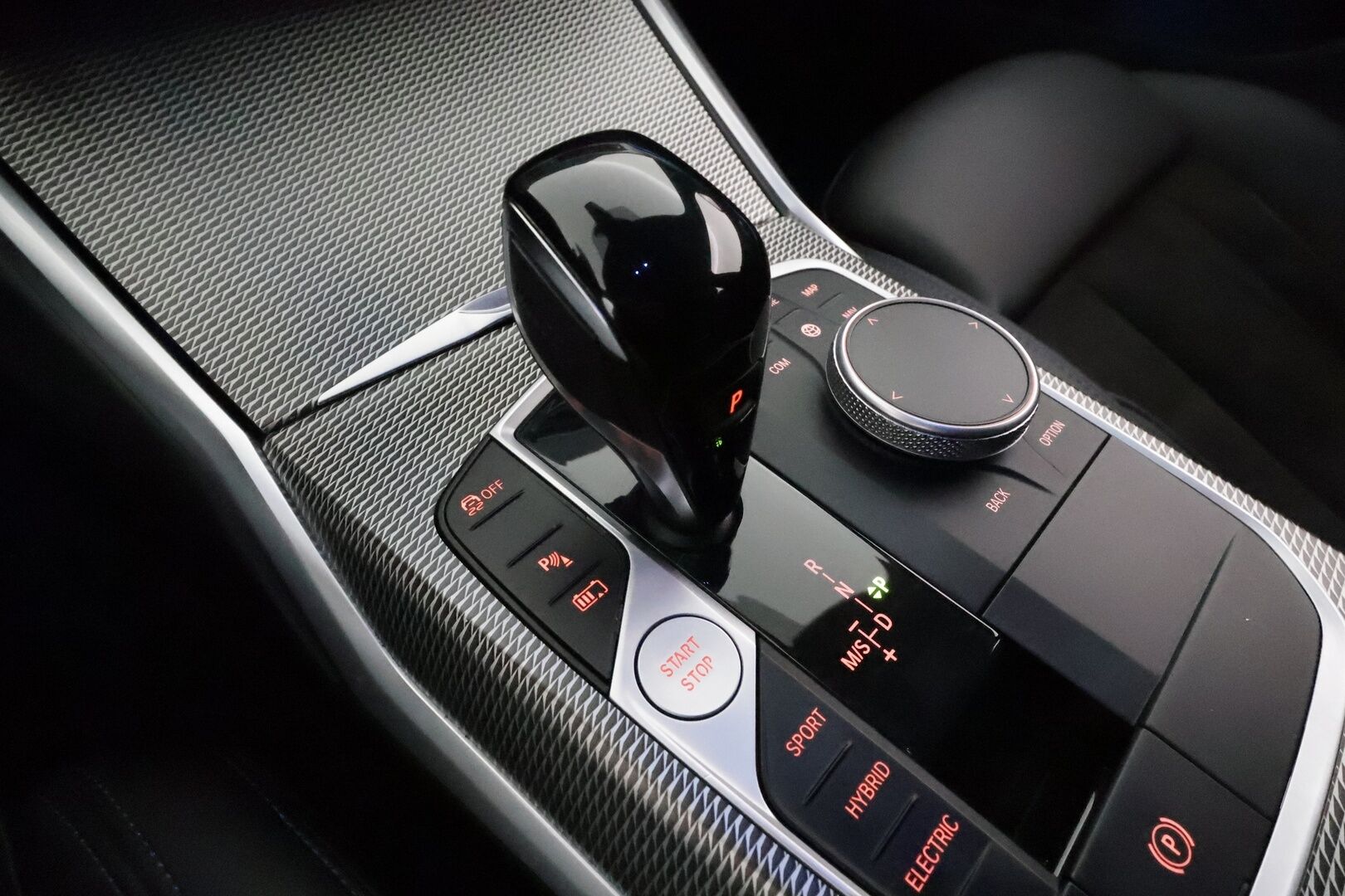 BMW 330 2022 G21 Touring 330e xDrive A Charged Edition M-Sport *ACC / P.tutkat / LED / Navi / Sporttipenkit* - Kahdet renkaat aluvanteilla - Osta nyt, maksa vasta ensi vuonna