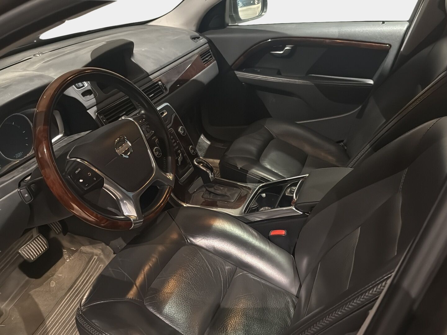 Volvo XC70 2014 D4 AWD Summum aut - | Webasto | Vakkari | Koukku | Lasikattoluukku | Nahkapenkit | KeyLessGo | 