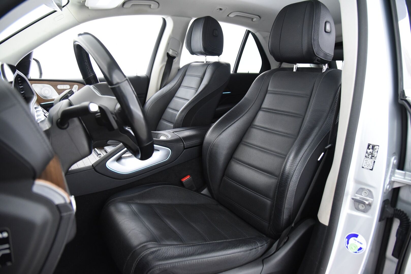 Mercedes-Benz GLE 2021 350 de 4MATIC EQ Power AMG ** Adapt.Vak / HUD / Burmester / Ilmastoidut & Hierovat / 360-Kamera / Ilma-alusta ** - Huippuvarusteltu Yksilö!