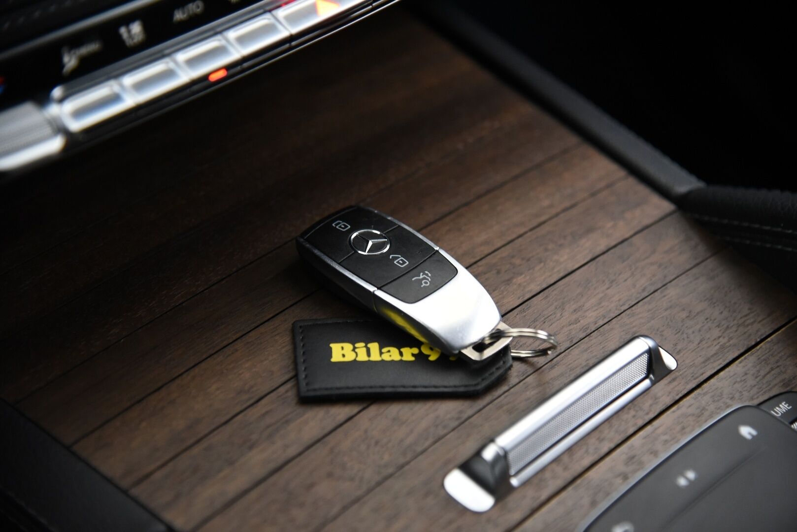 Mercedes-Benz GLE 2021 350 de 4MATIC EQ Power AMG ** Adapt.Vak / HUD / Burmester / Ilmastoidut & Hierovat / 360-Kamera / Ilma-alusta ** - Huippuvarusteltu Yksilö!