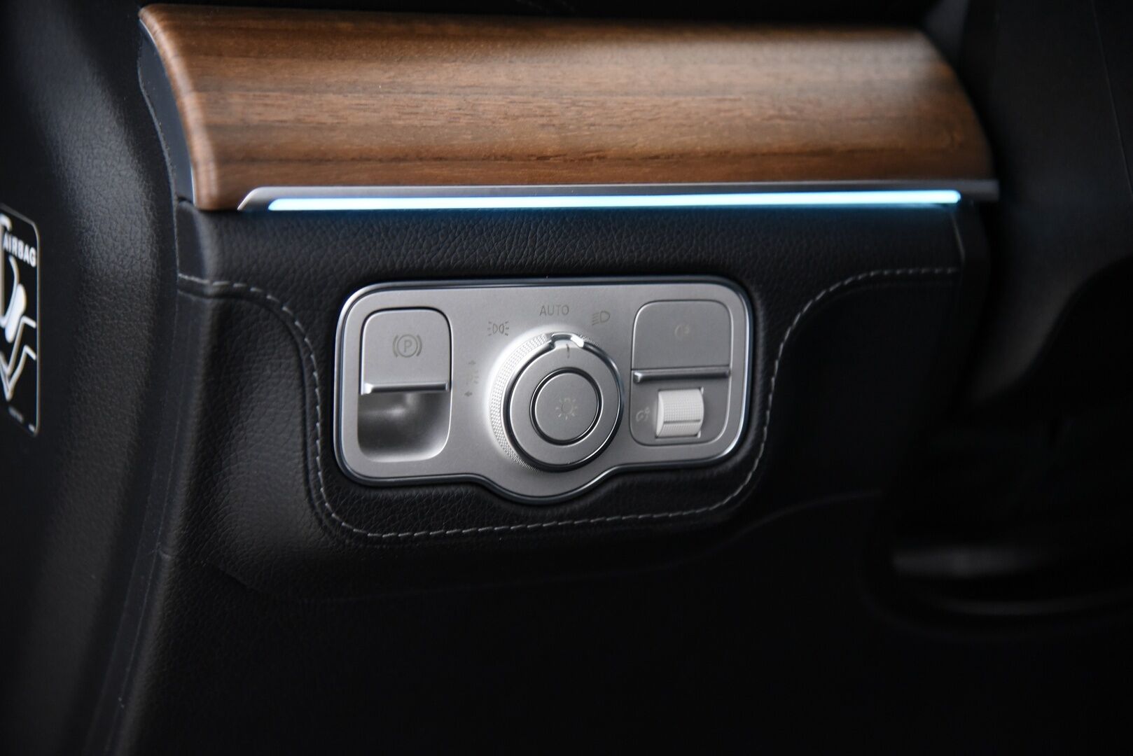 Mercedes-Benz GLE 2021 350 de 4MATIC EQ Power AMG ** Adapt.Vak / HUD / Burmester / Ilmastoidut & Hierovat / 360-Kamera / Ilma-alusta ** - Huippuvarusteltu Yksilö!