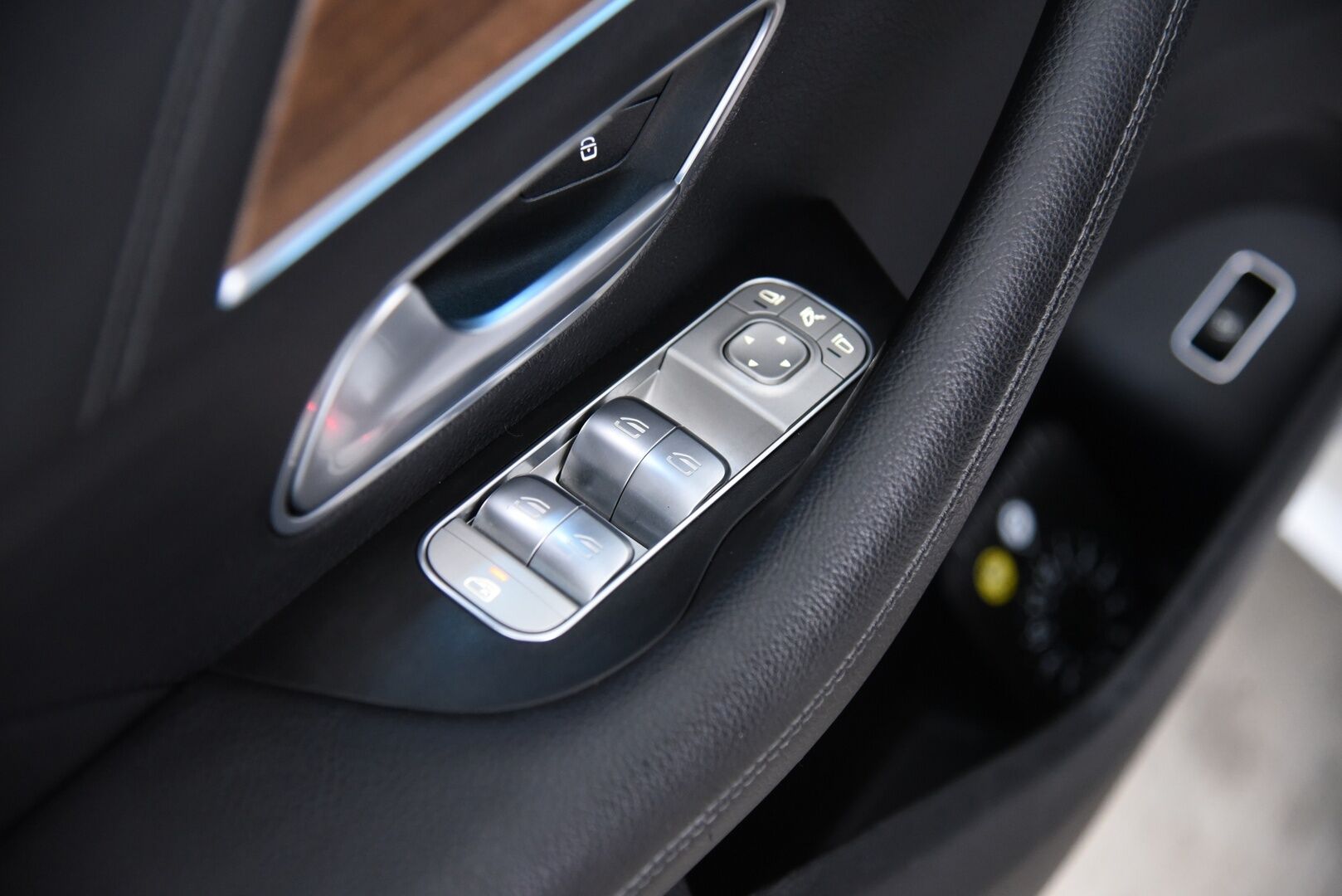 Mercedes-Benz GLE 2021 350 de 4MATIC EQ Power AMG ** Adapt.Vak / HUD / Burmester / Ilmastoidut & Hierovat / 360-Kamera / Ilma-alusta ** - Huippuvarusteltu Yksilö!