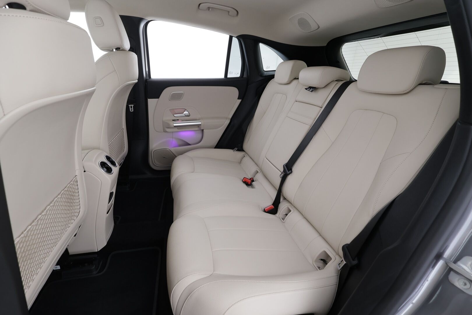 Mercedes-Benz EQA 2024 300 4MATIC Progressive Advanced Plus * Distronic+ / Widescreen / Lisälämmitin / 360-Kamera / Nahkaverhoilu / Apple&Android * - Akku kuntotarkastettu SoH 98,1% / 2x Lataus / Kahdet Renkaat