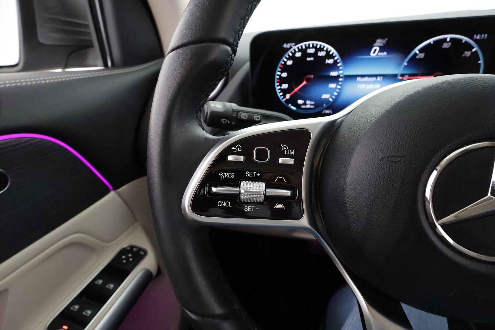 Mercedes-Benz EQA 2024 300 4MATIC Progressive Advanced Plus * Distronic+ / Widescreen / Lisälämmitin / 360-Kamera / Nahkaverhoilu / Apple&Android * - Akku kuntotarkastettu SoH 98,1% / 2x Lataus / Kahdet Renkaat