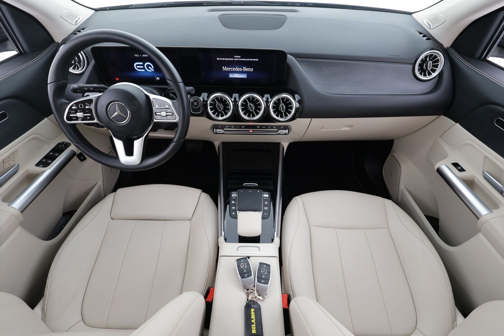 Mercedes-Benz EQA 2024 300 4MATIC Progressive Advanced Plus * Distronic+ / Widescreen / Lisälämmitin / 360-Kamera / Nahkaverhoilu / Apple&Android * - Akku kuntotarkastettu SoH 98,1% / 2x Lataus / Kahdet Renkaat